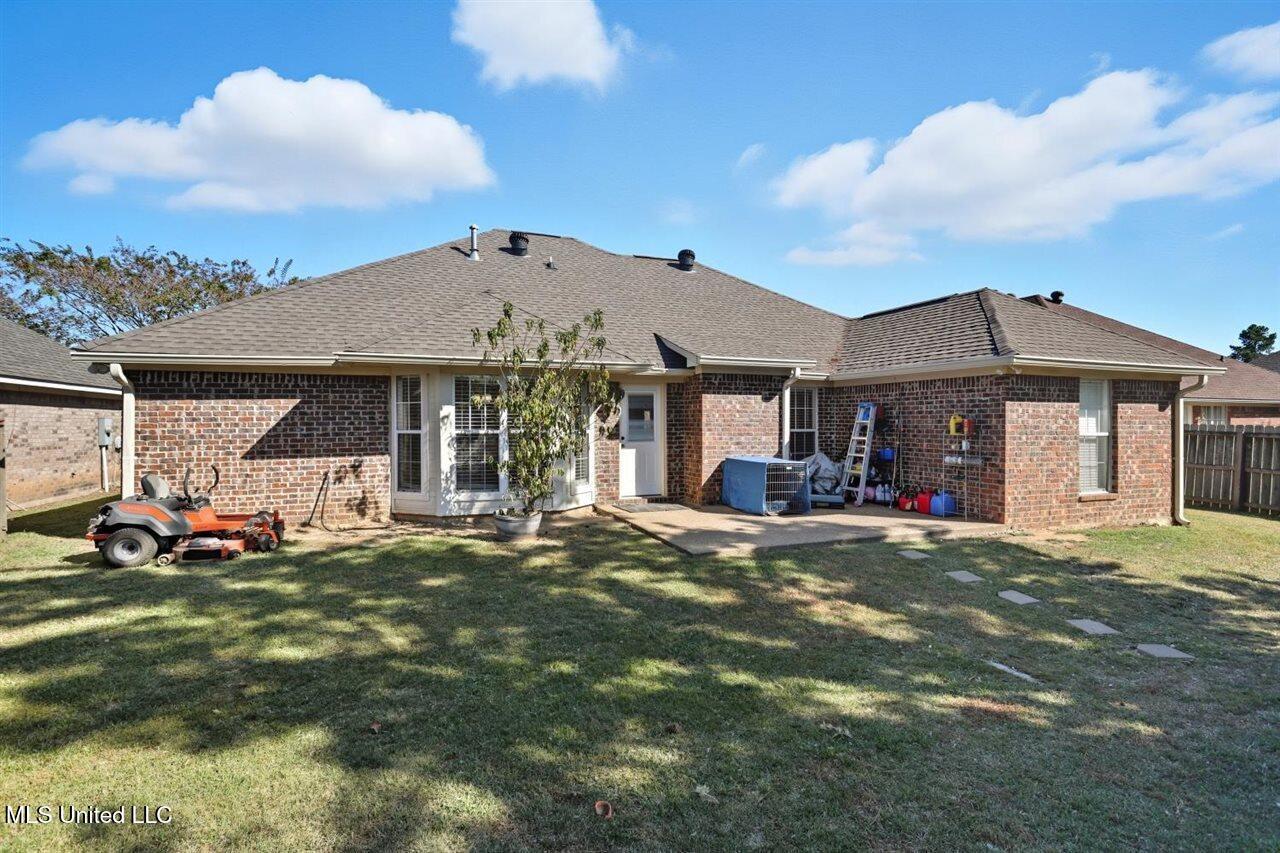 353 Kings Ridge Circle Property Photo 27