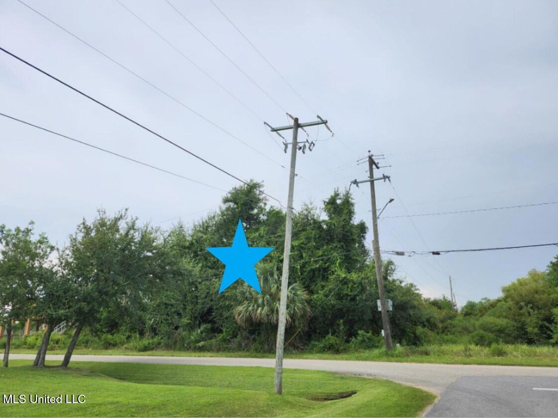 3rd Avenue Avenue Property Photo 4