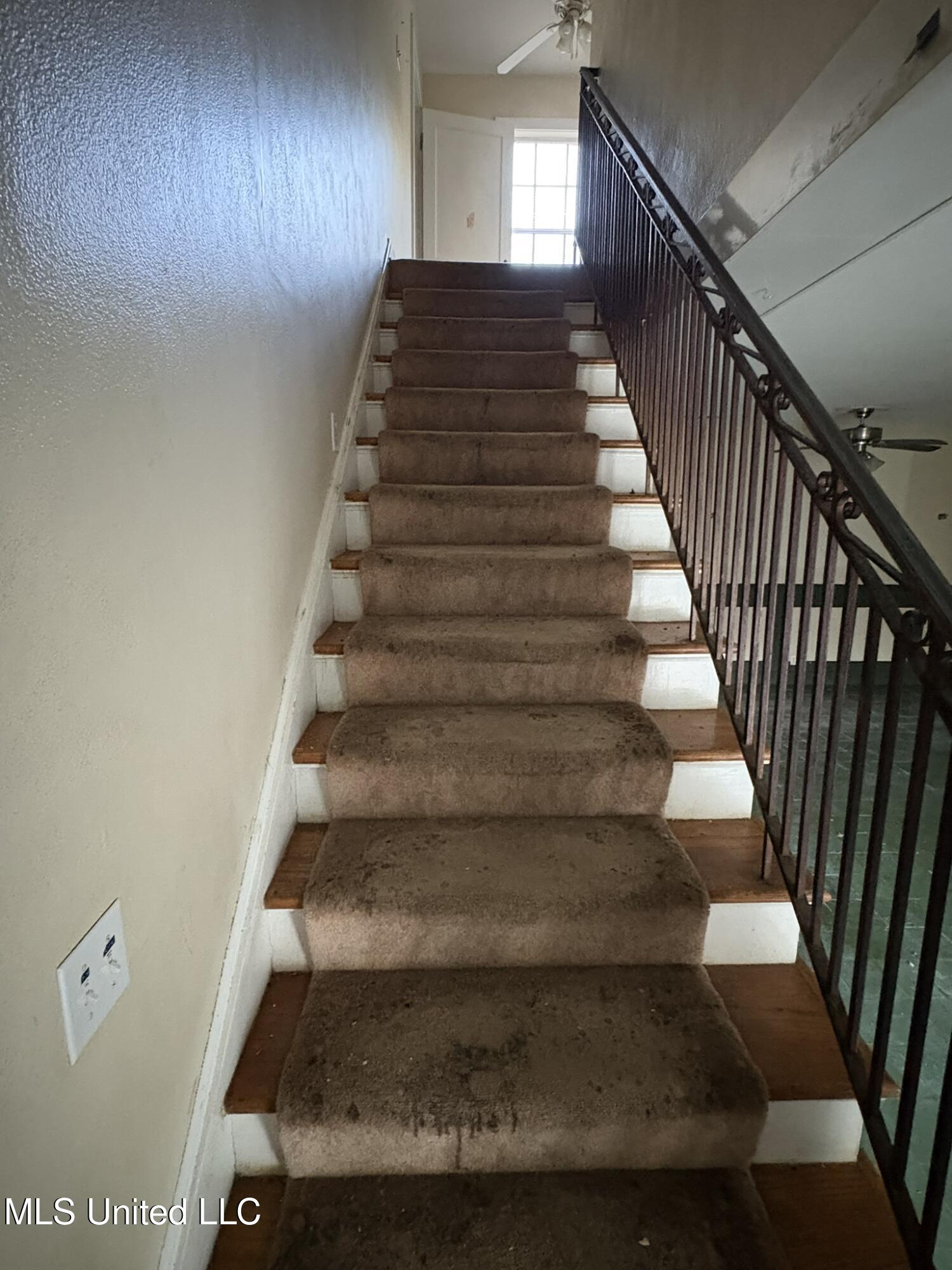 2308 East Avenue Property Photo 17