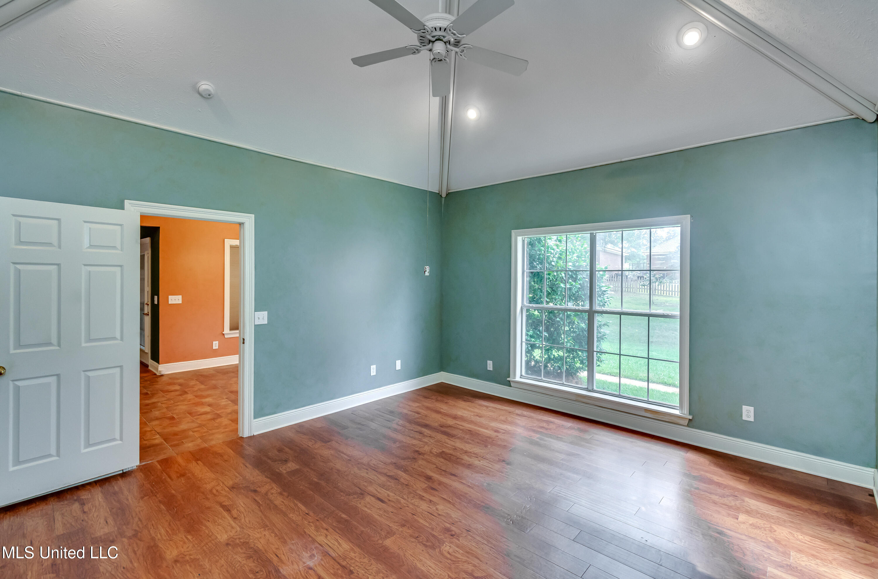 103 Copperridge Drive Property Photo 29