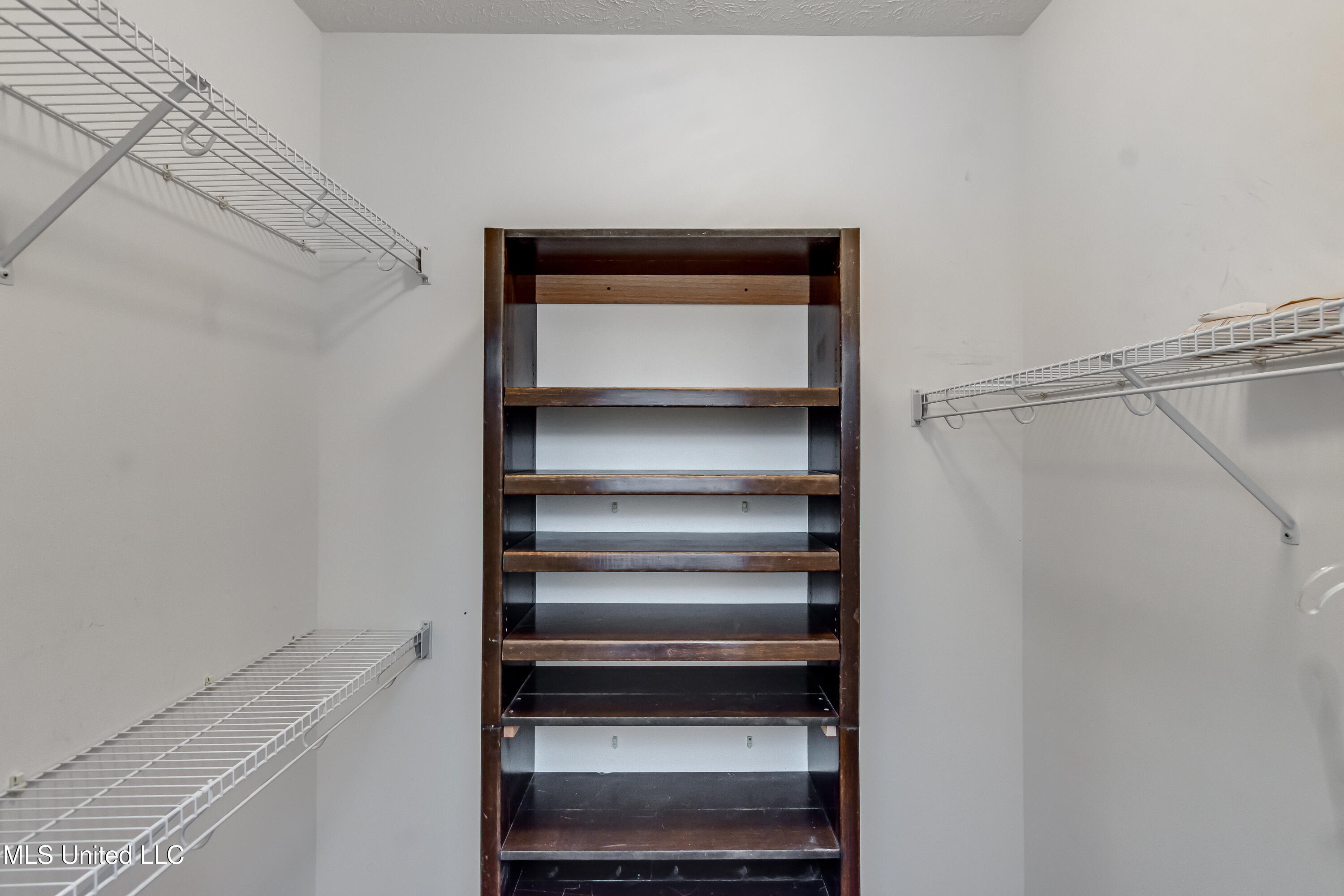 103 Copperridge Drive Property Photo 33