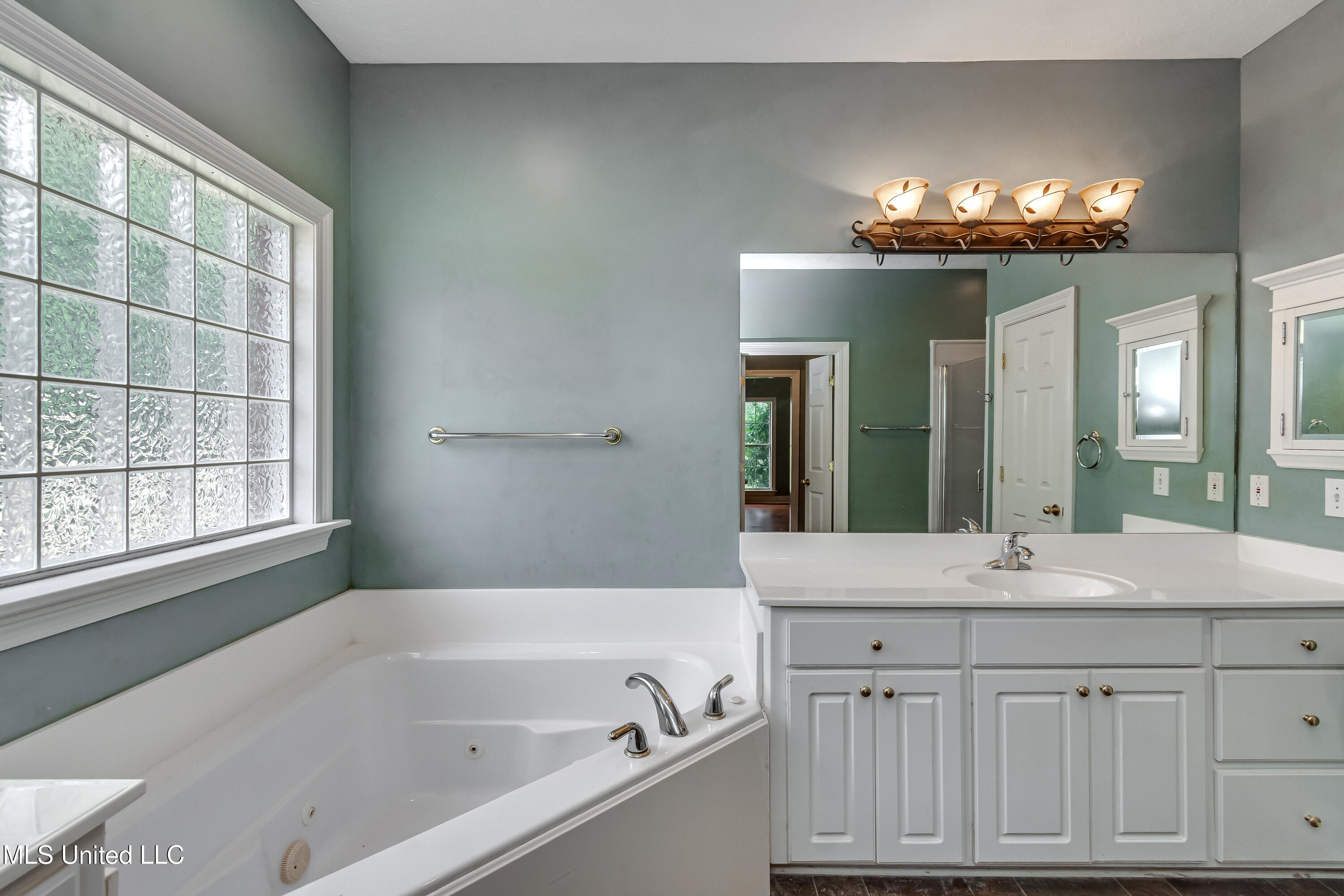 103 Copperridge Drive Property Photo 37