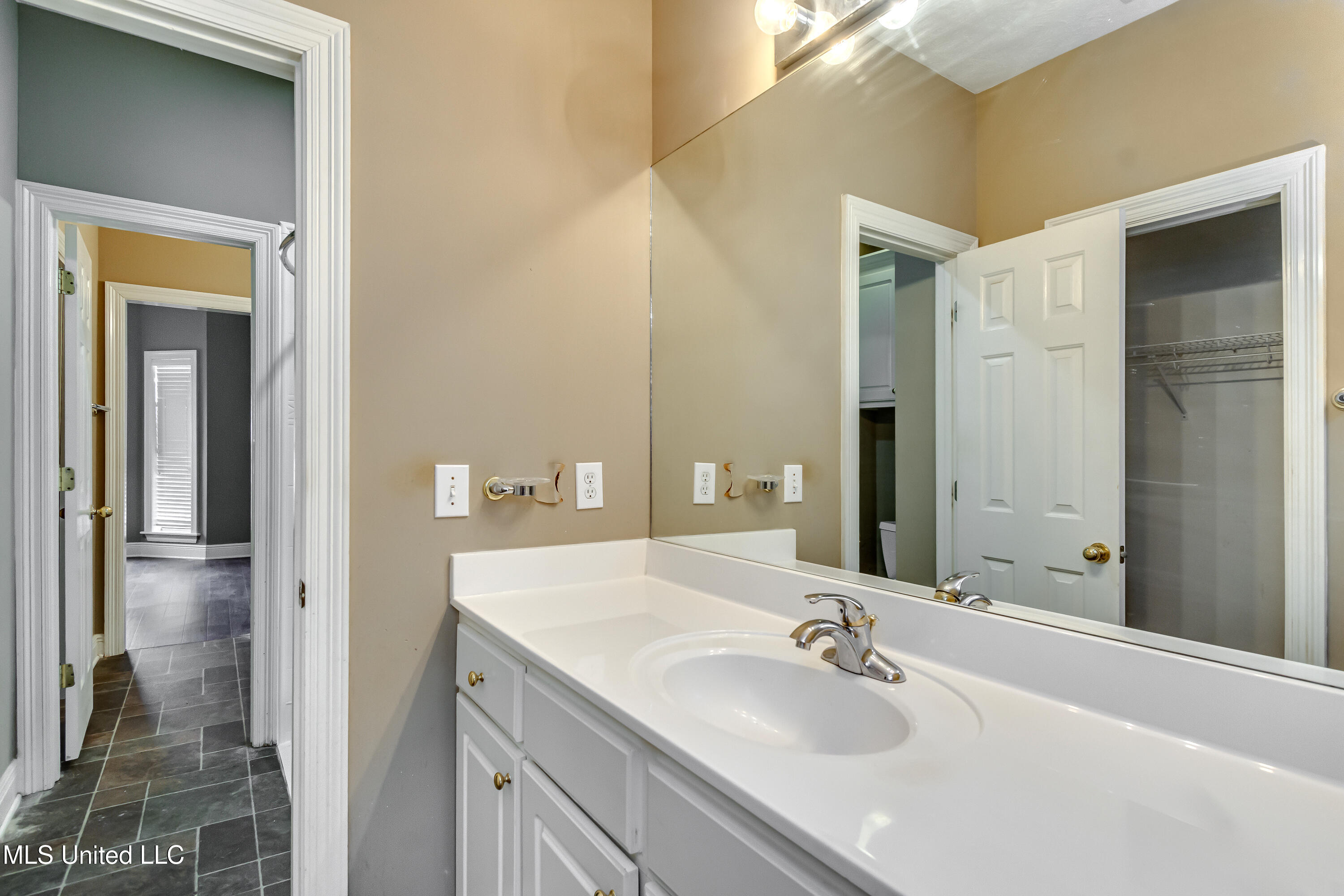 103 Copperridge Drive Property Photo 43