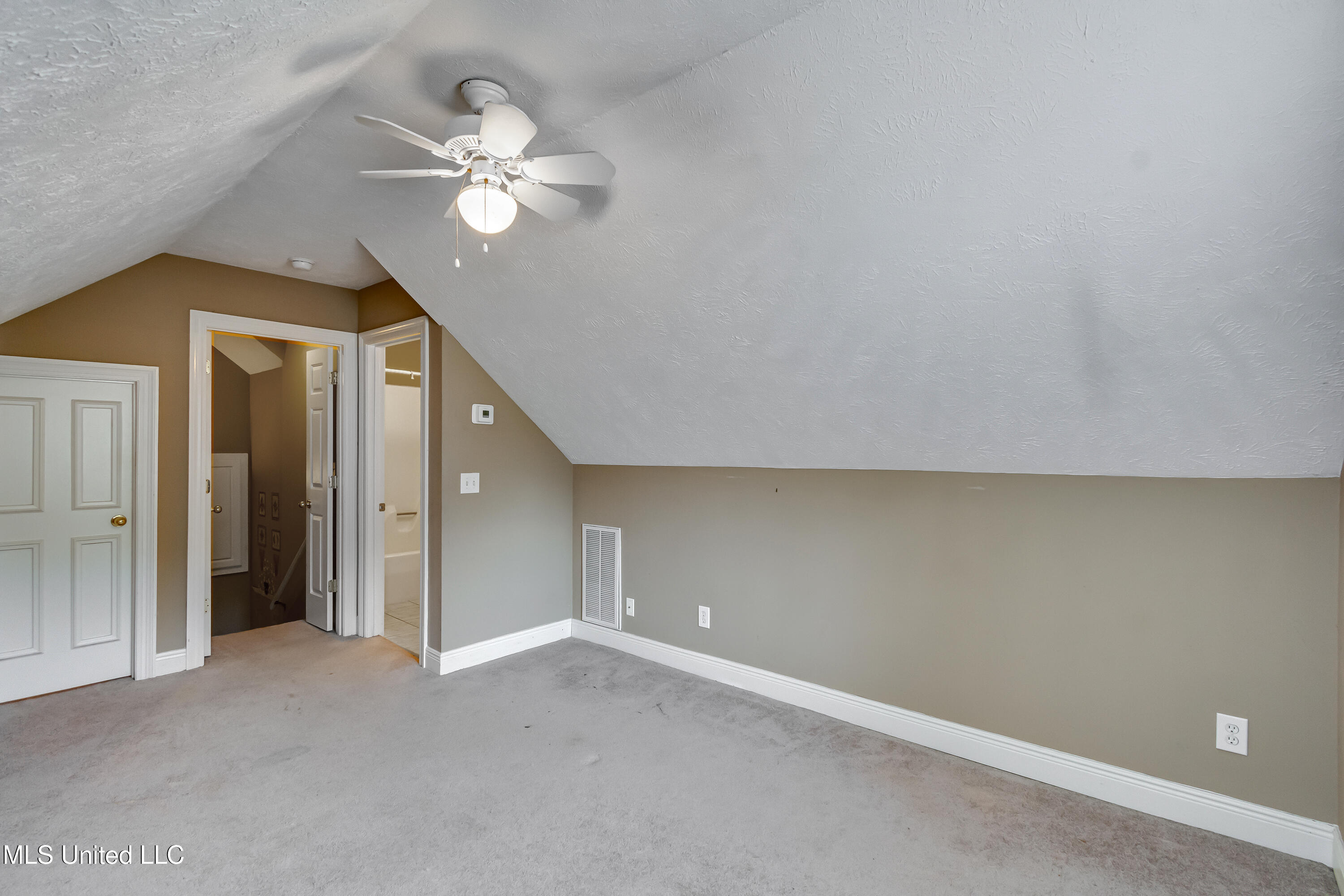 103 Copperridge Drive Property Photo 54