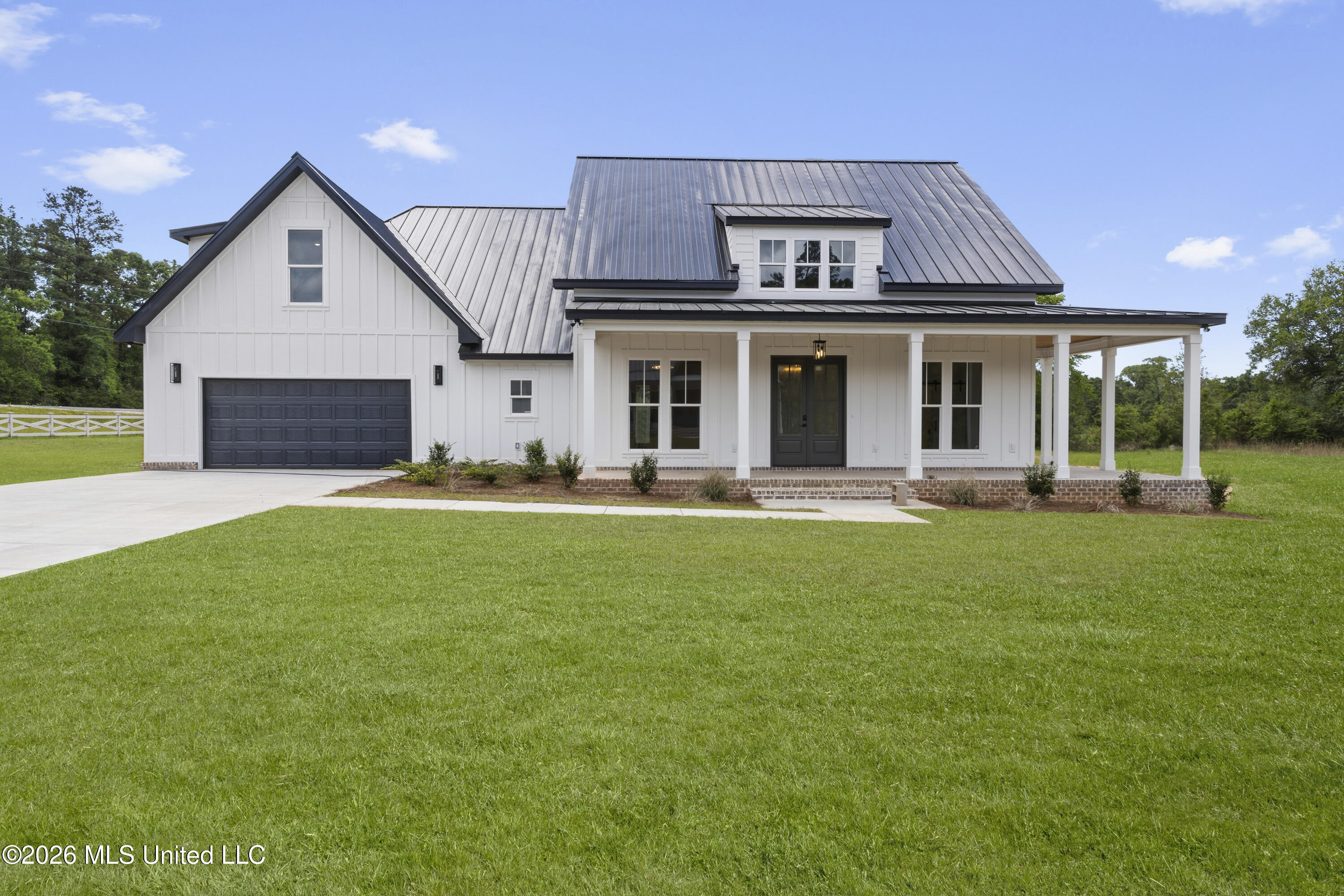 4181 Longleaf Place Property Photo 1