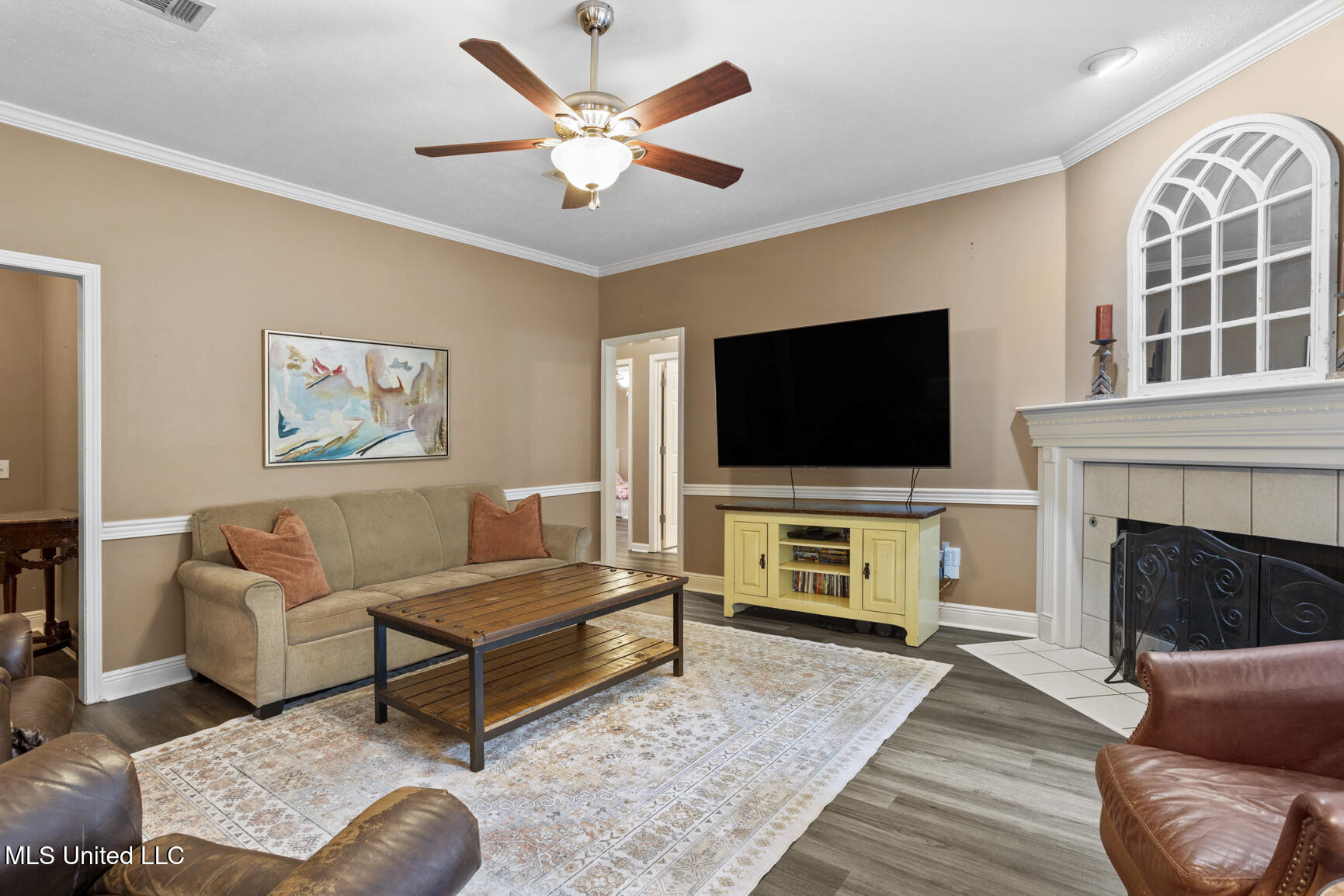 3003 Stonehendge Drive Property Photo 6