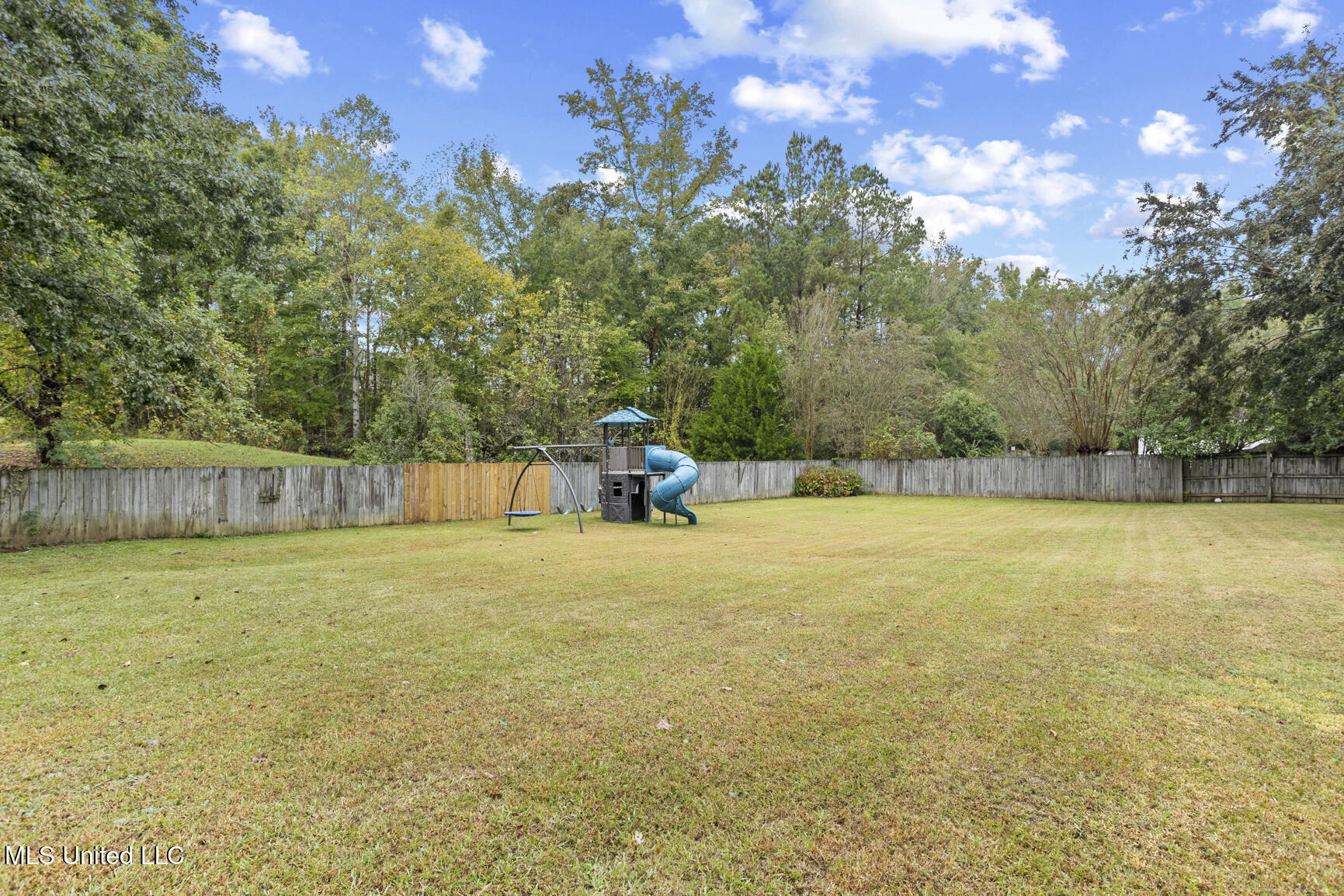 3003 Stonehendge Drive Property Photo 19
