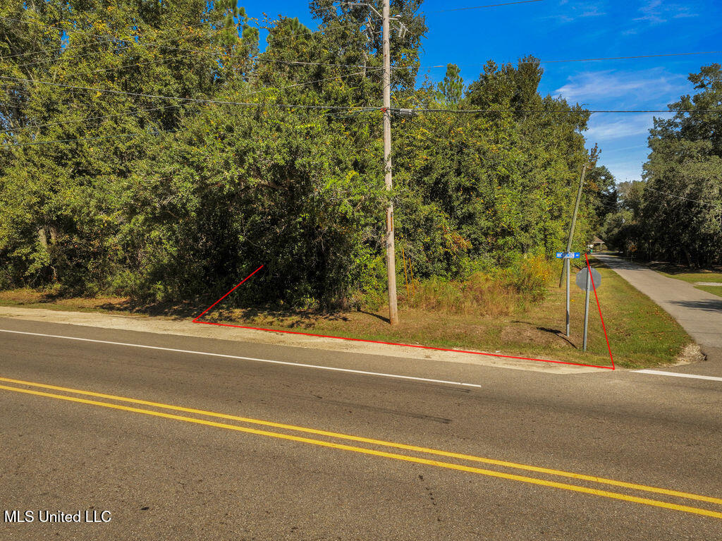 Nicholson Ave Property Photo 1