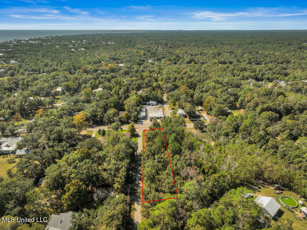 Nicholson Ave Property Photo 7