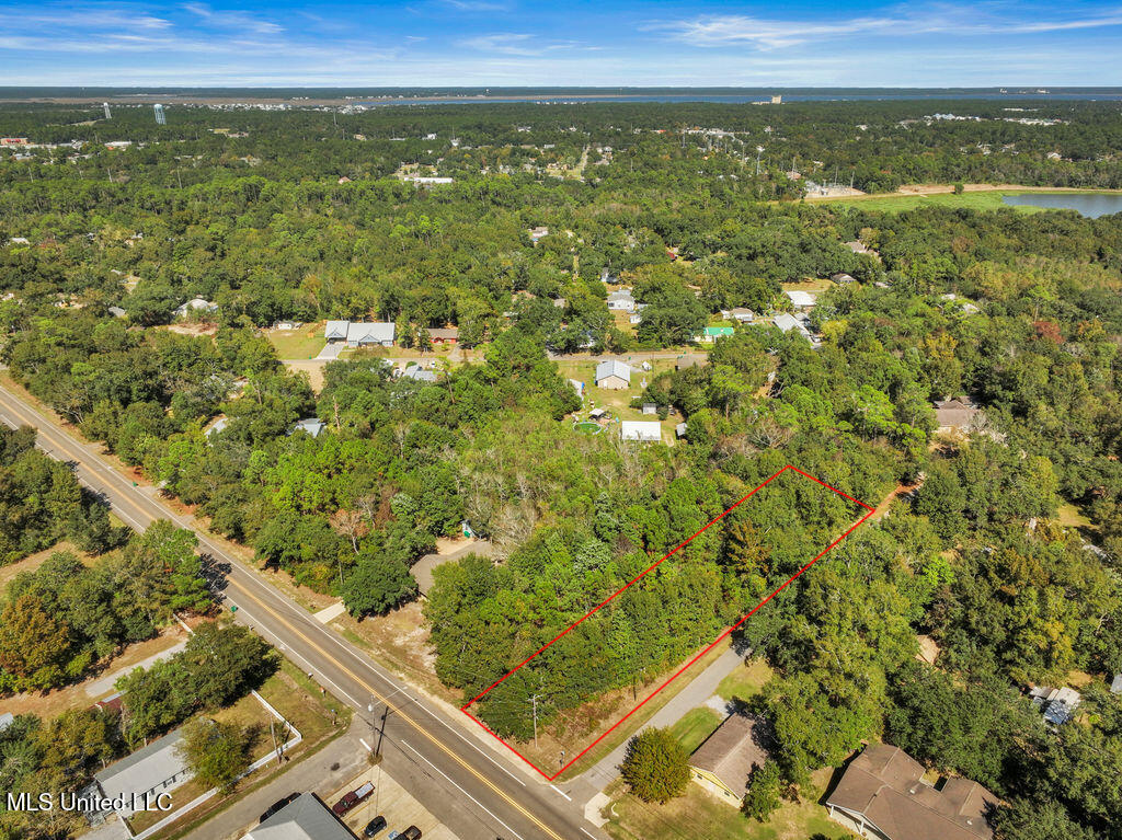 Nicholson Ave Property Photo 10