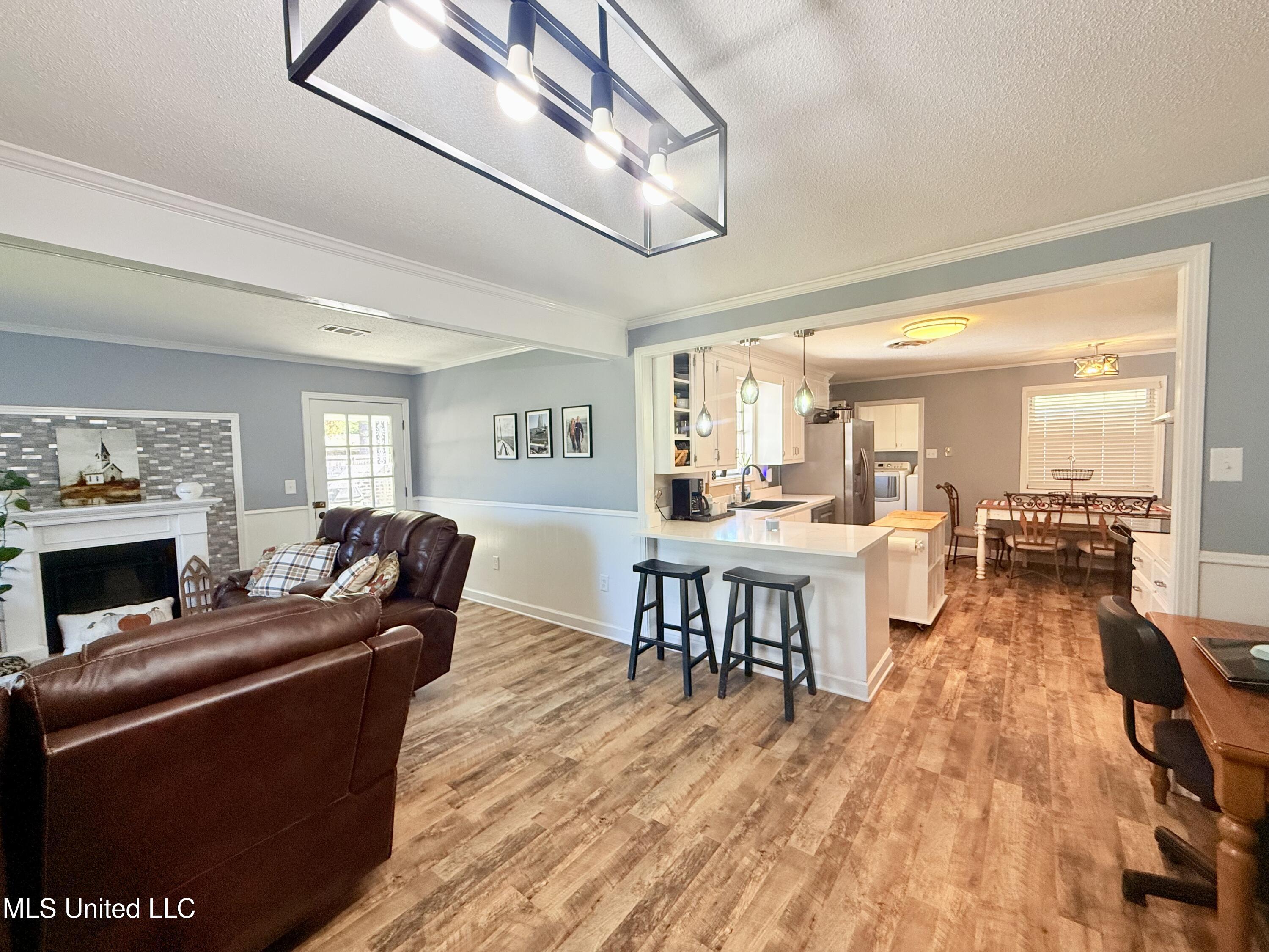 516 Chestnut Street Property Photo 6