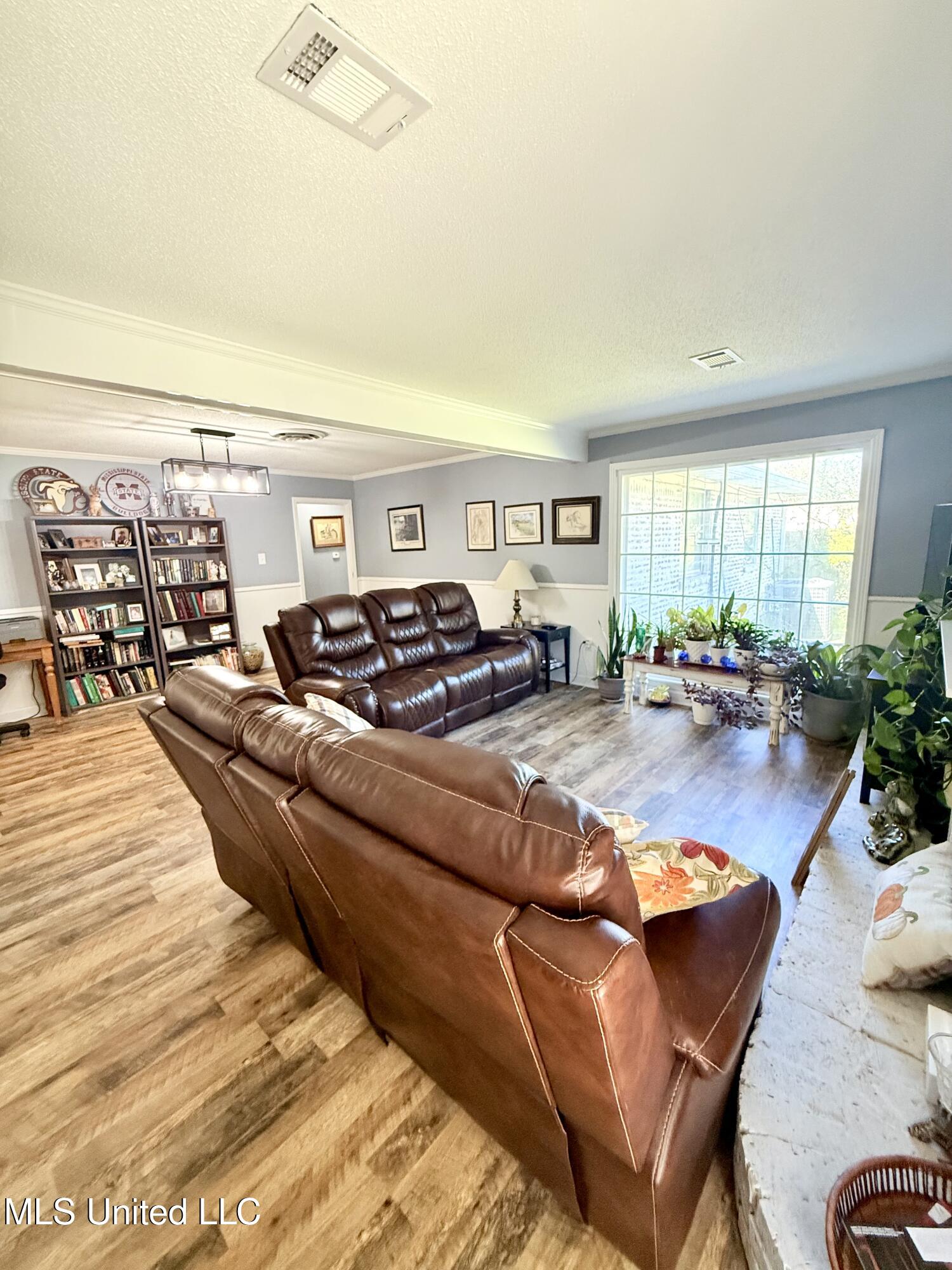 516 Chestnut Street Property Photo 8