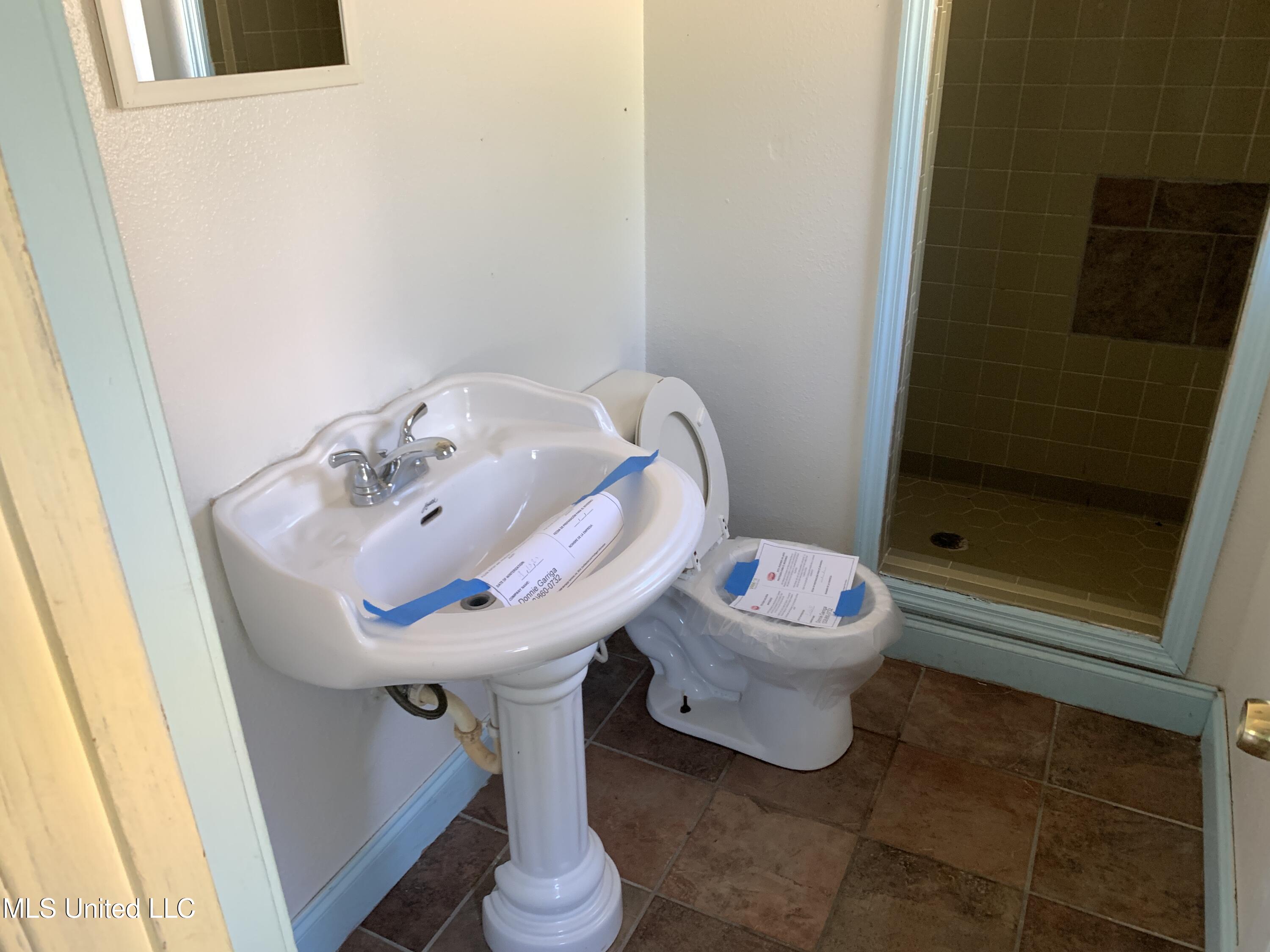 8019 Hancock Drive Property Photo 9