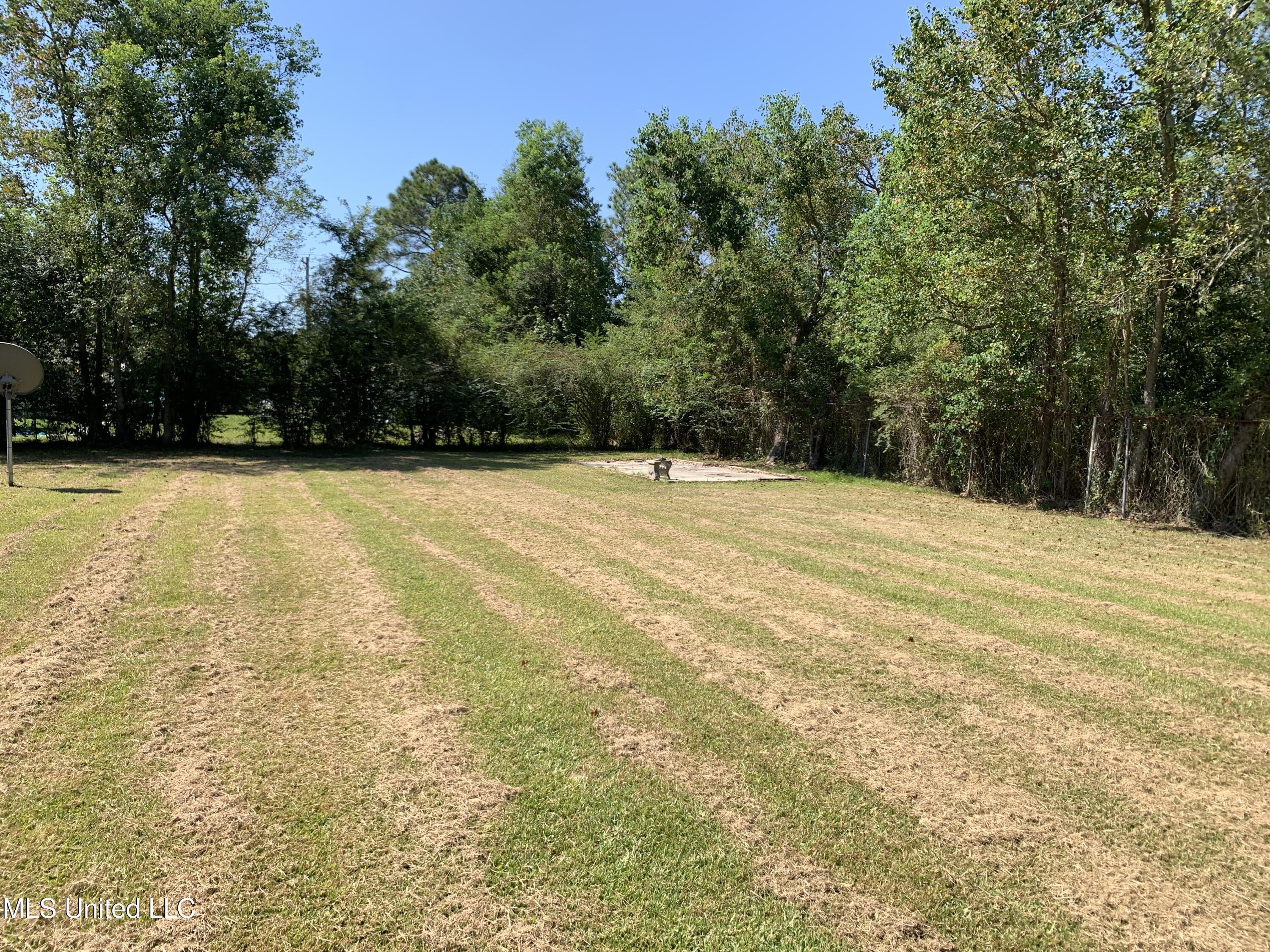 8019 Hancock Drive Property Photo 12