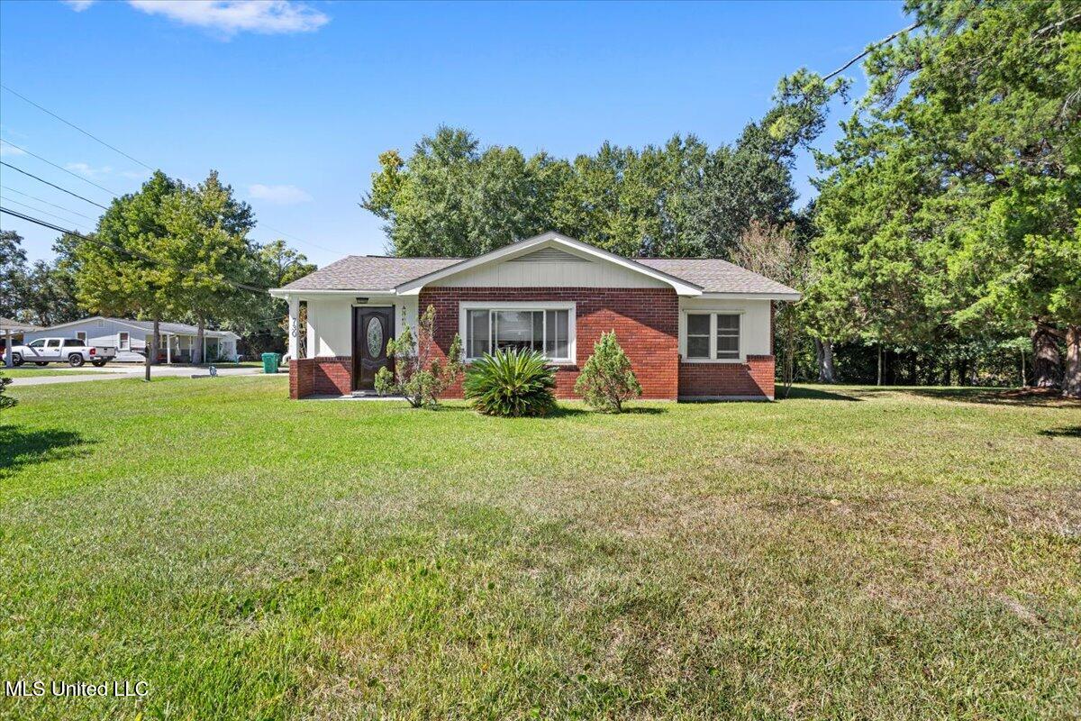 730 Dunbar Avenue Property Photo 1