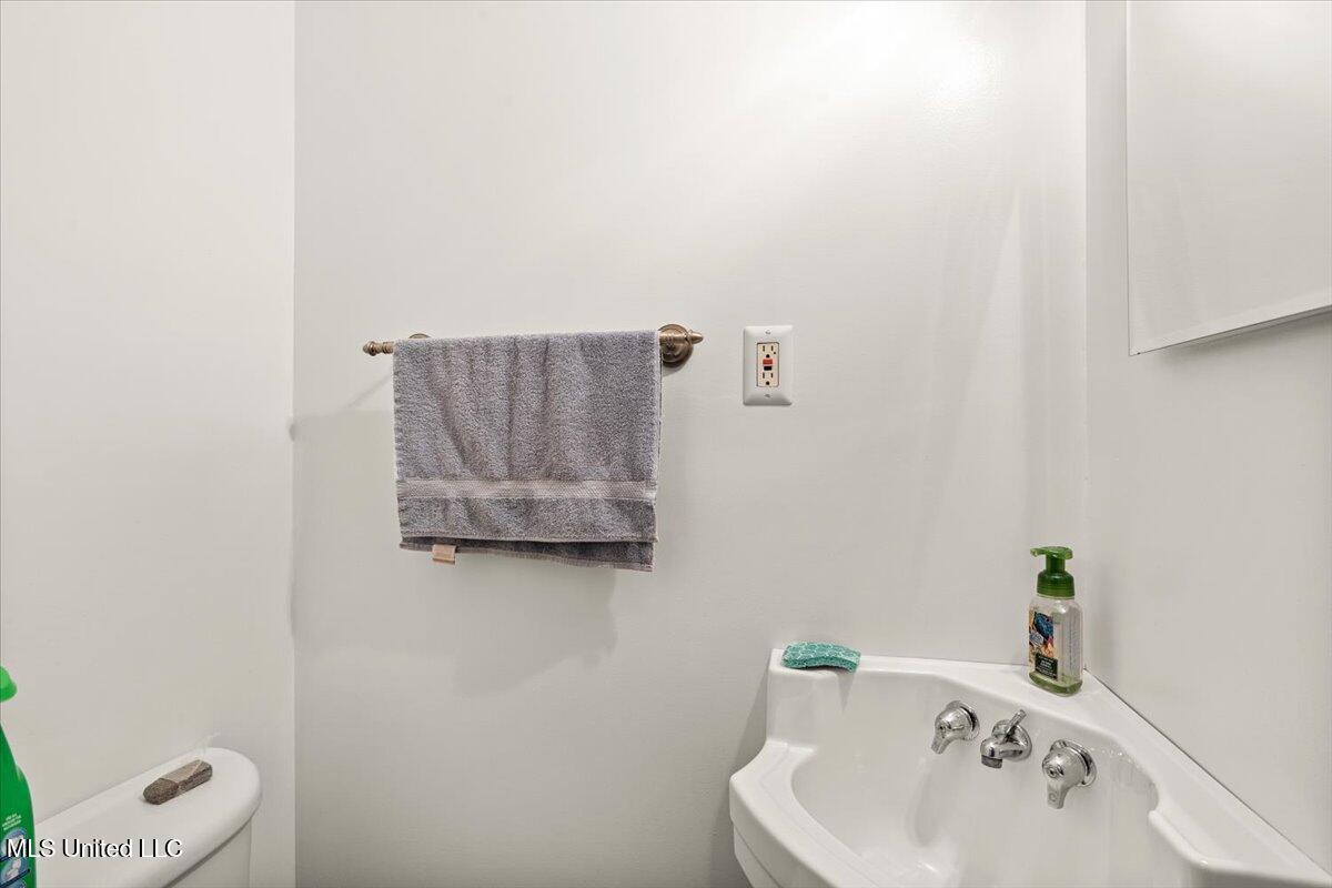 730 Dunbar Avenue Property Photo 14