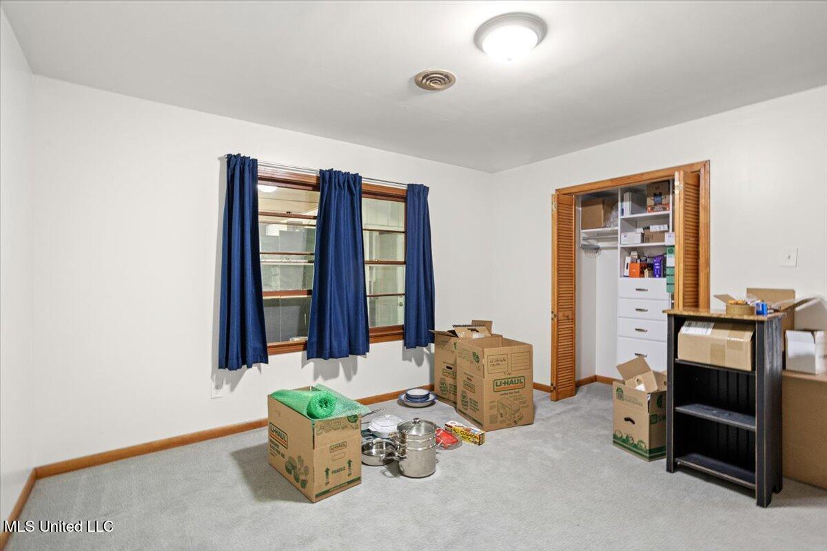 730 Dunbar Avenue Property Photo 16