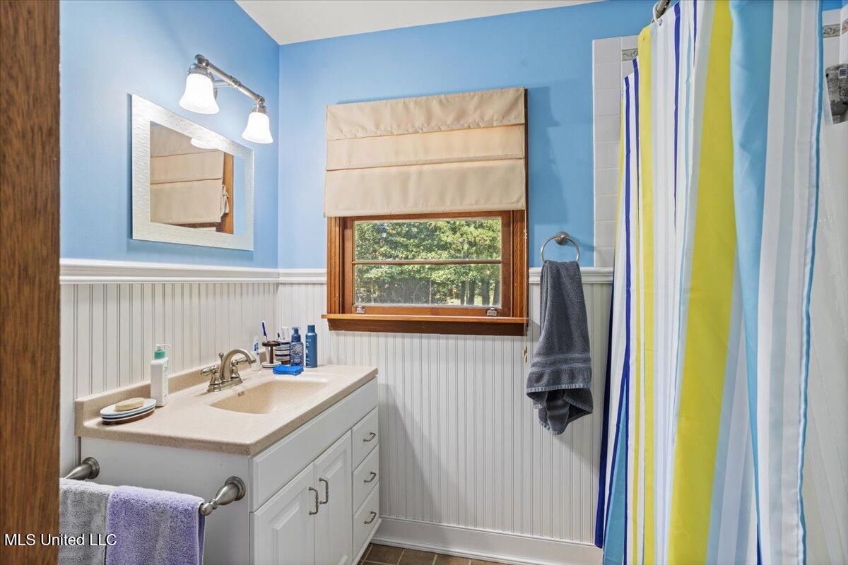 730 Dunbar Avenue Property Photo 18