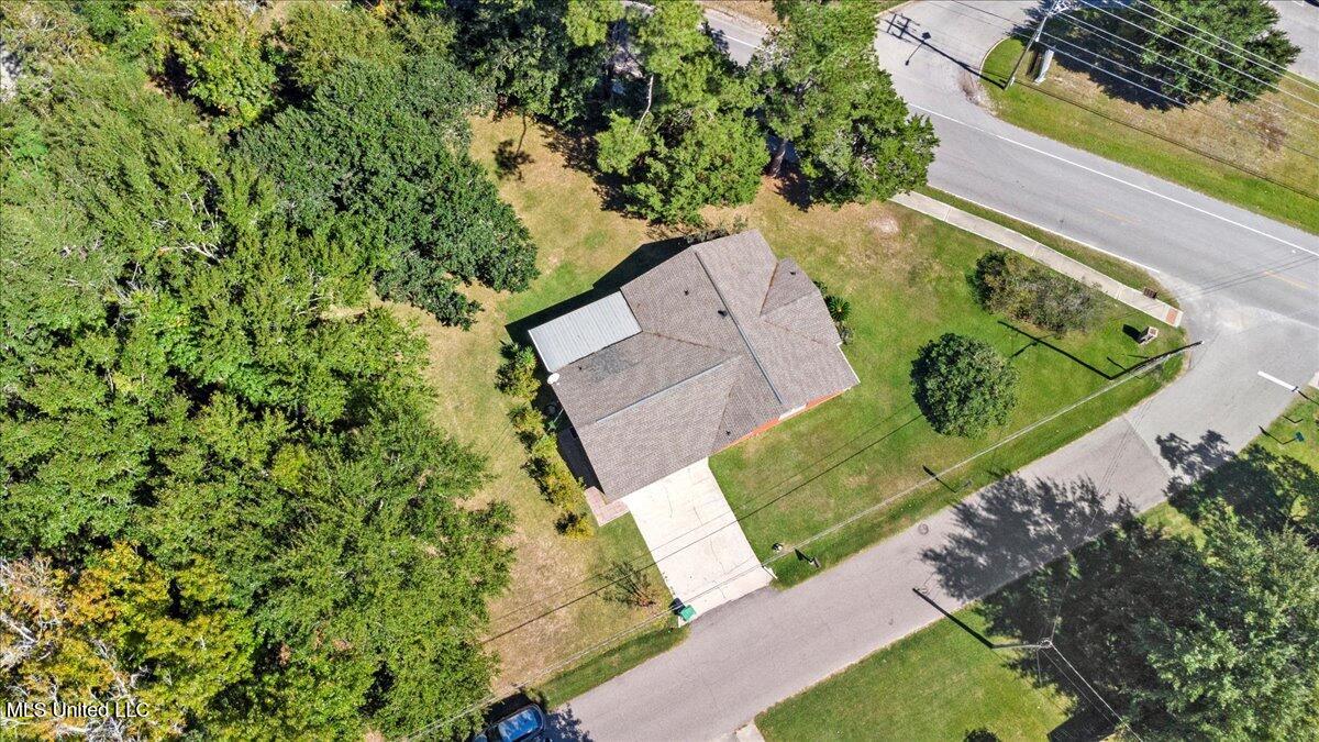 730 Dunbar Avenue Property Photo 26