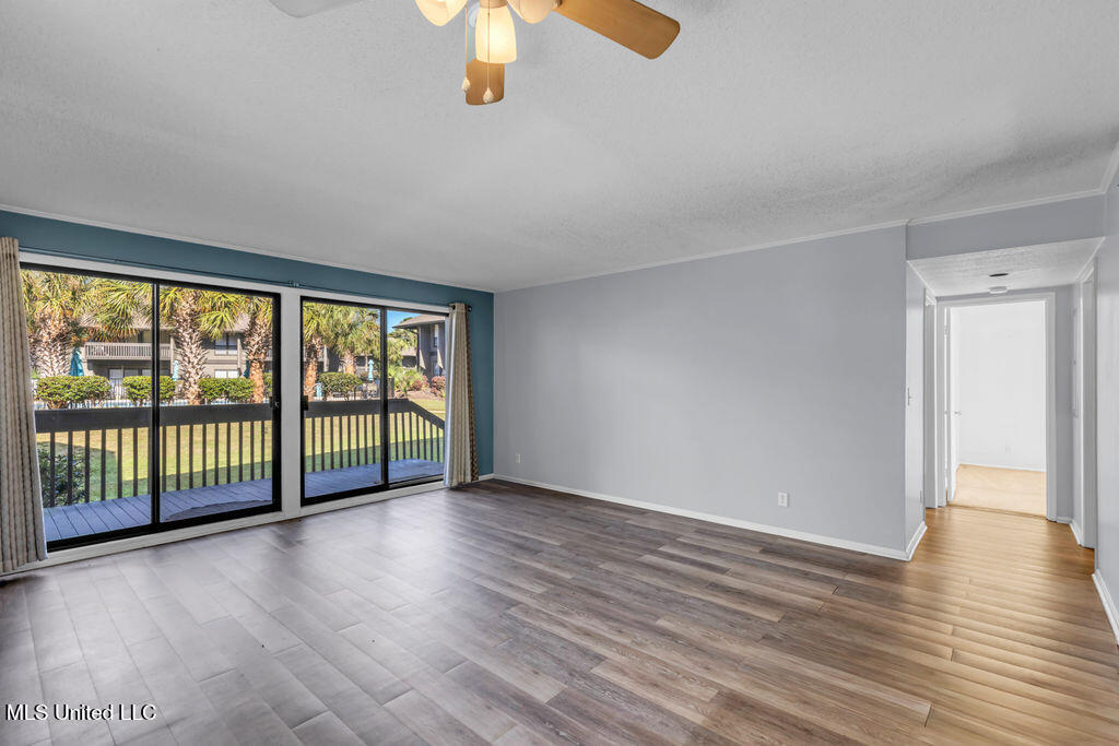 178 Lanai Villa Property Photo 4