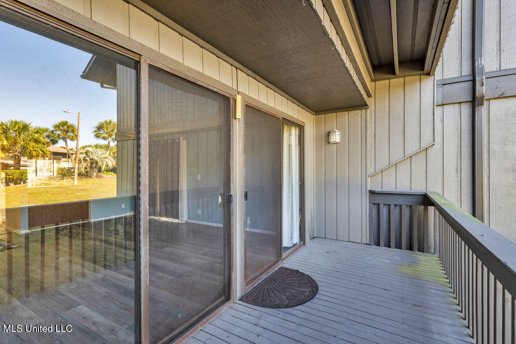 178 Lanai Villa Property Photo 14