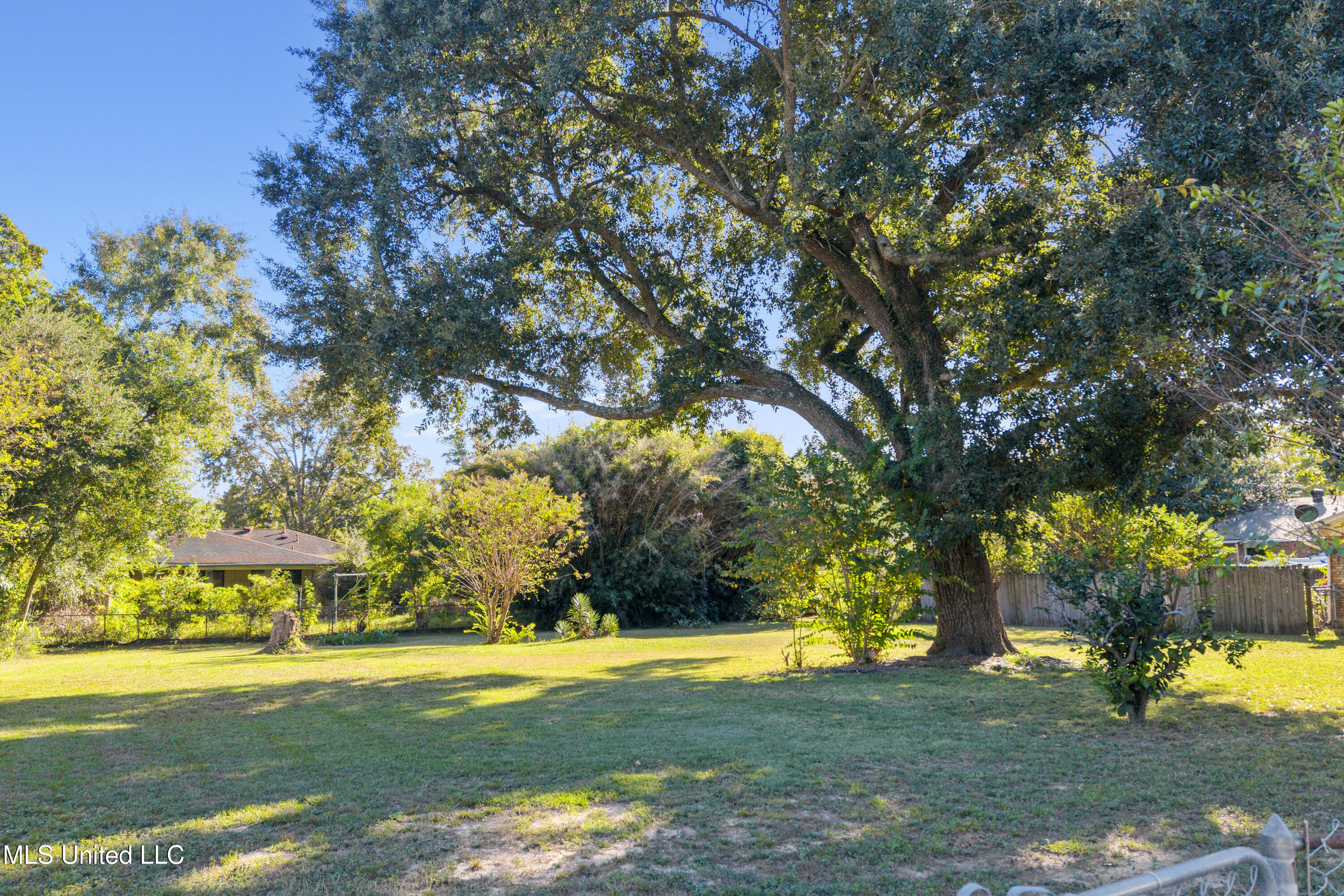 Demaret Drive Property Photo 1