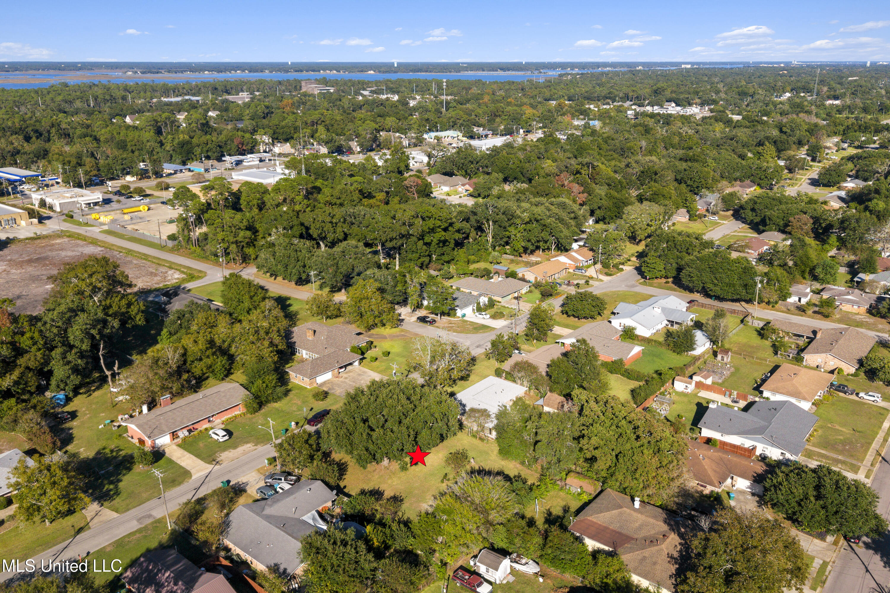 Demaret Drive Property Photo 14