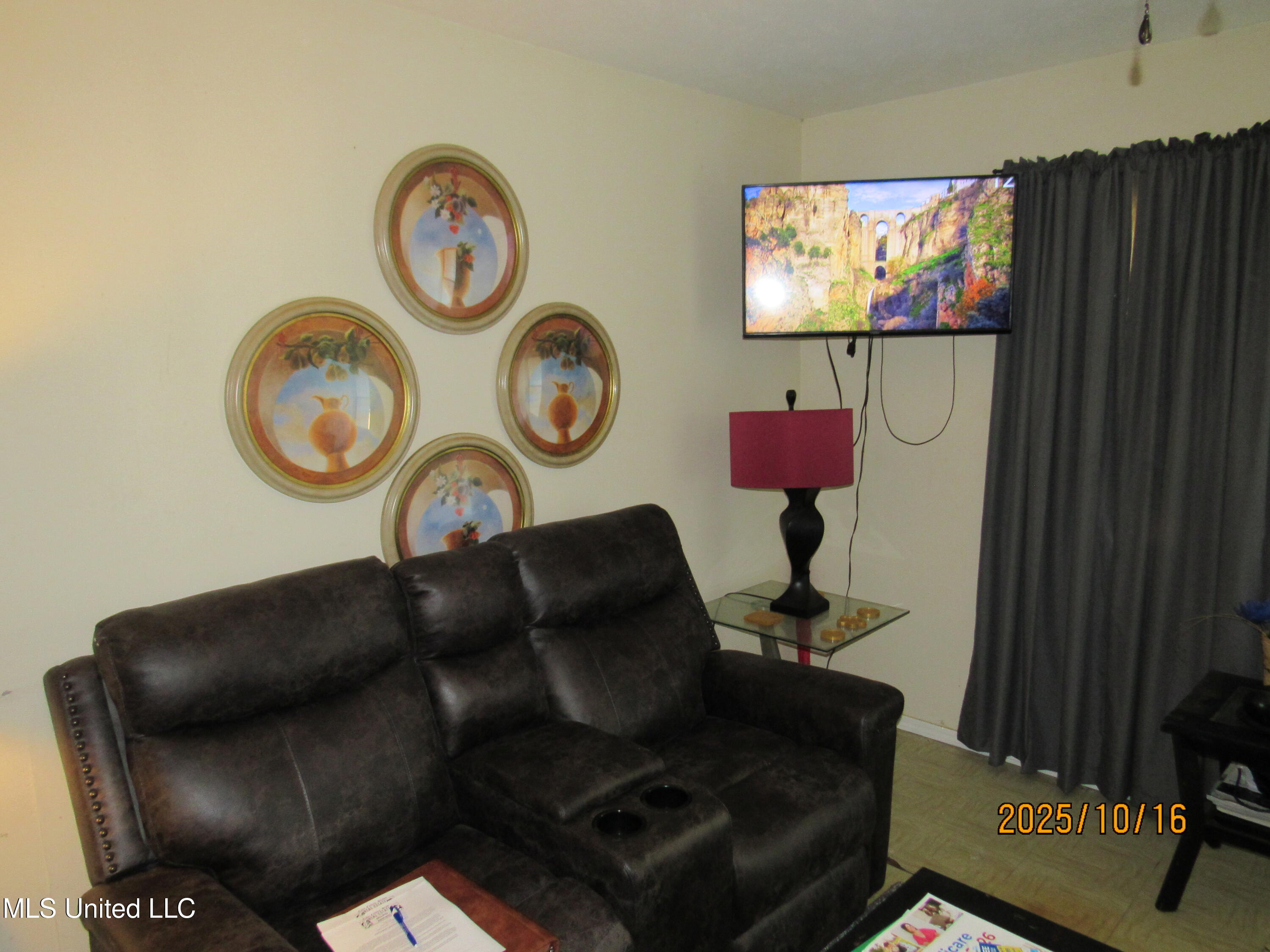 1047 Lenoir Sellers Road Property Photo 3