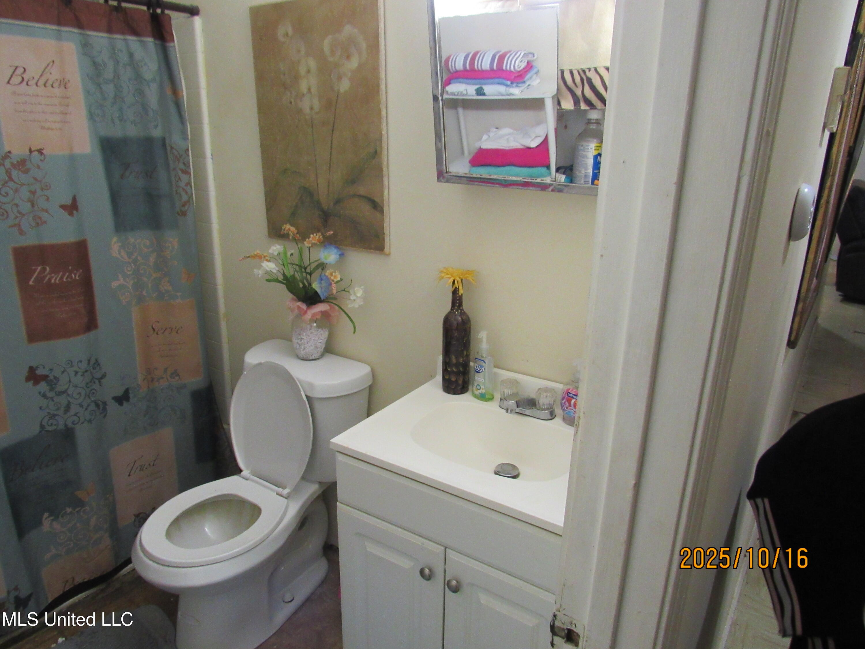 1047 Lenoir Sellers Road Property Photo 5