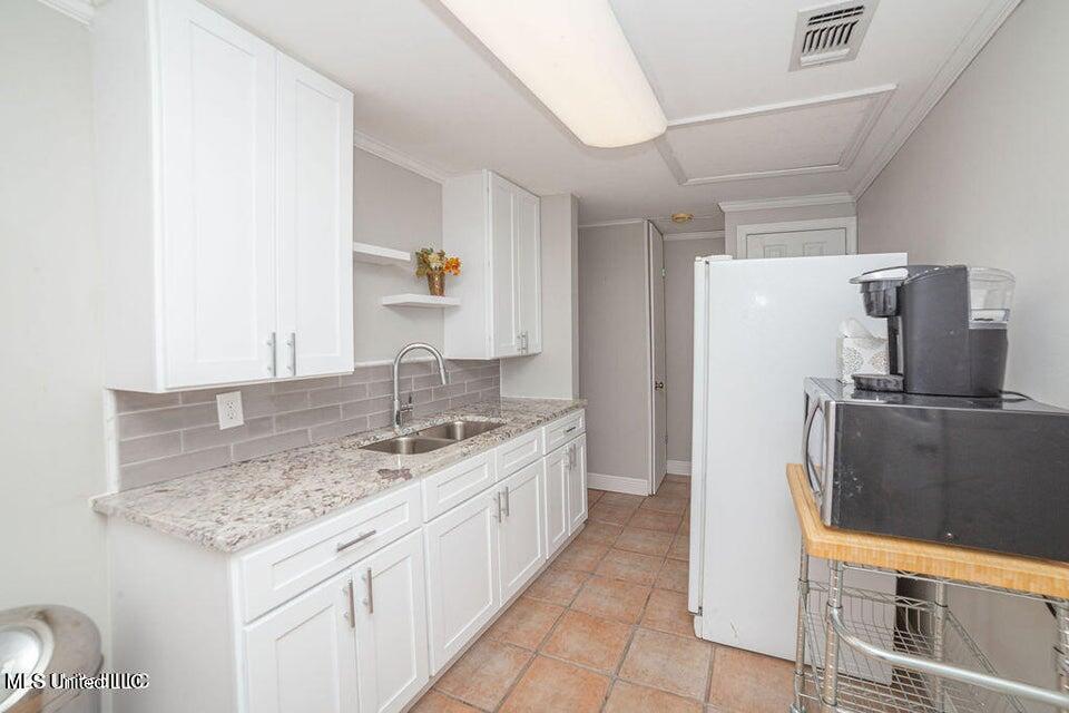 1904 24th Avenue Property Photo 2