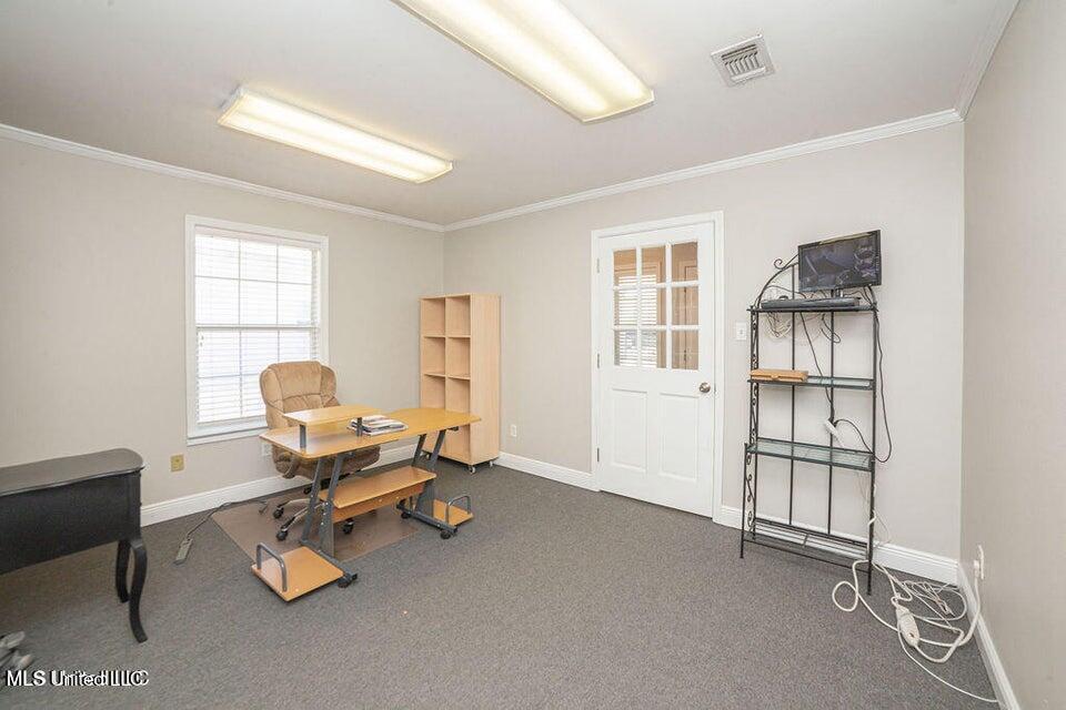 1904 24th Avenue Property Photo 5