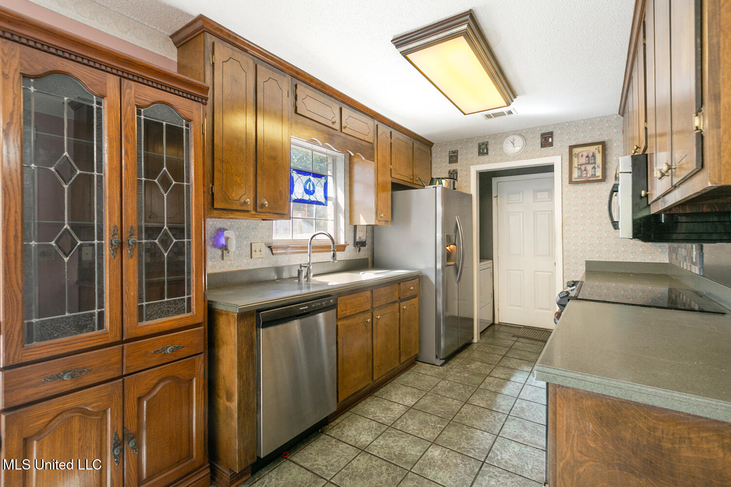 8878 Kipapa Court Property Photo 7