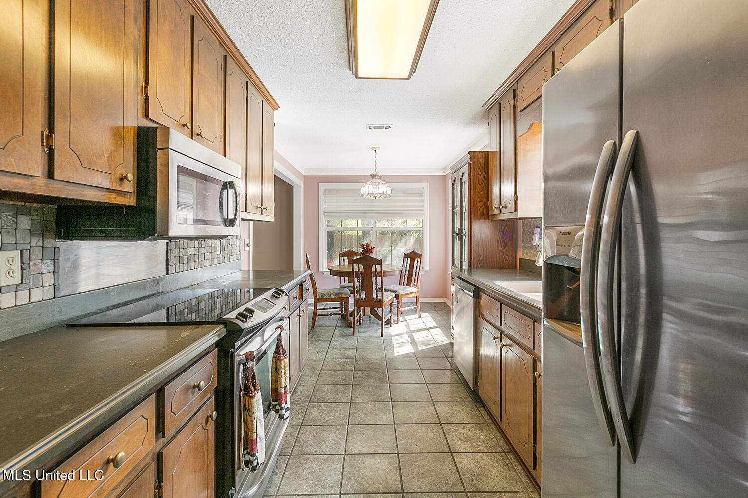 8878 Kipapa Court Property Photo 8