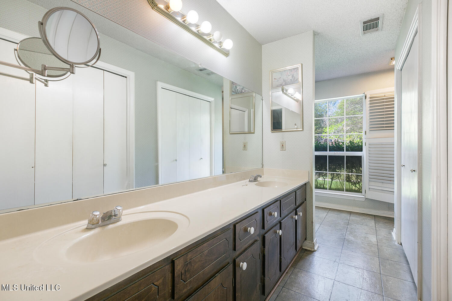 8878 Kipapa Court Property Photo 14