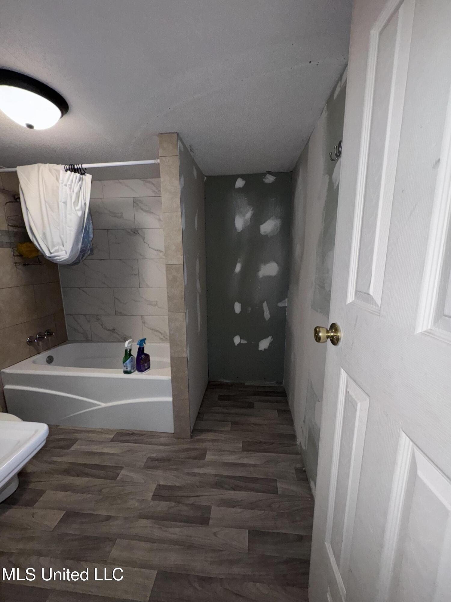 155 Walnut Circle Property Photo 5