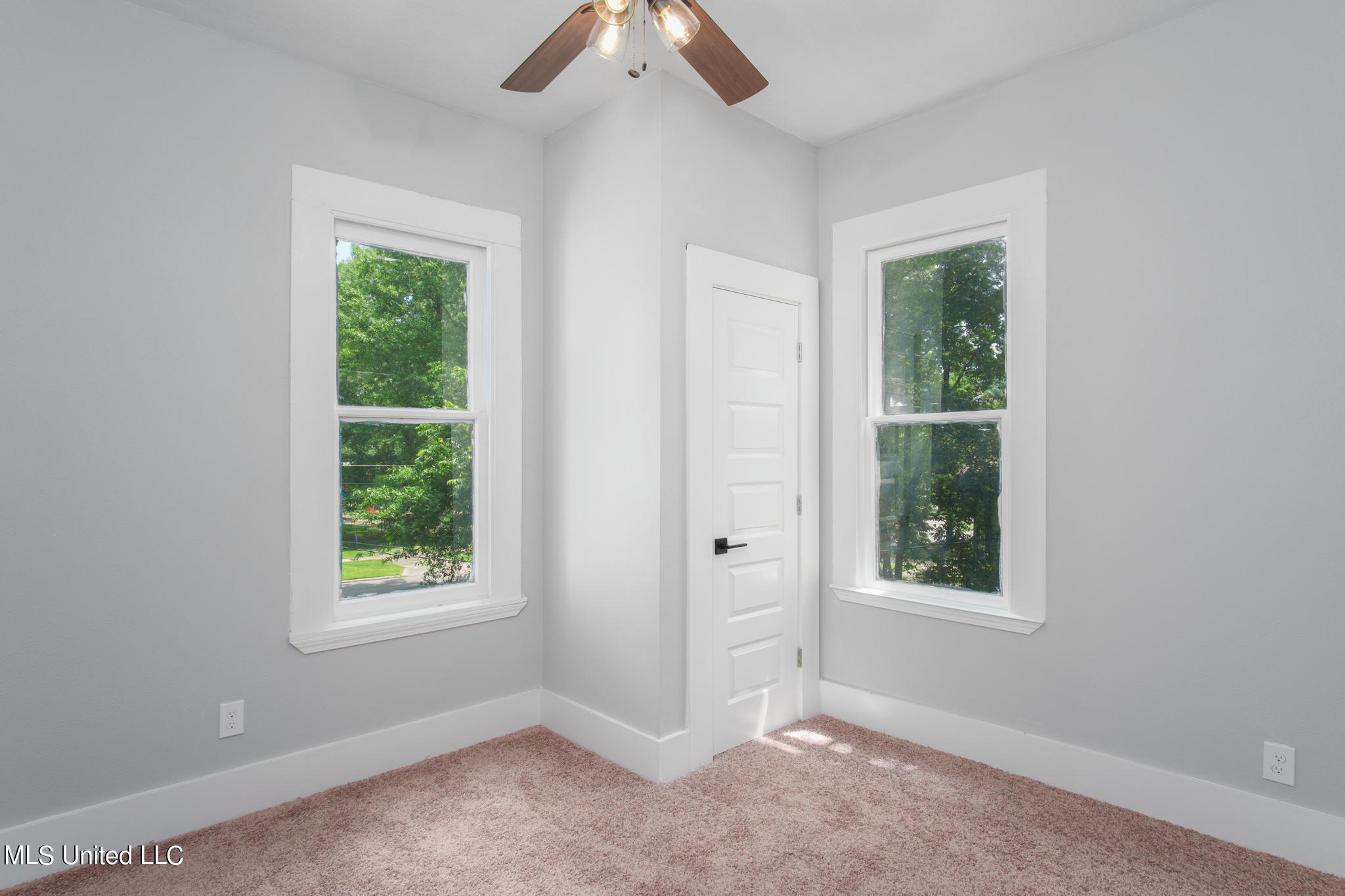 409 Southern Avenue Property Photo 25