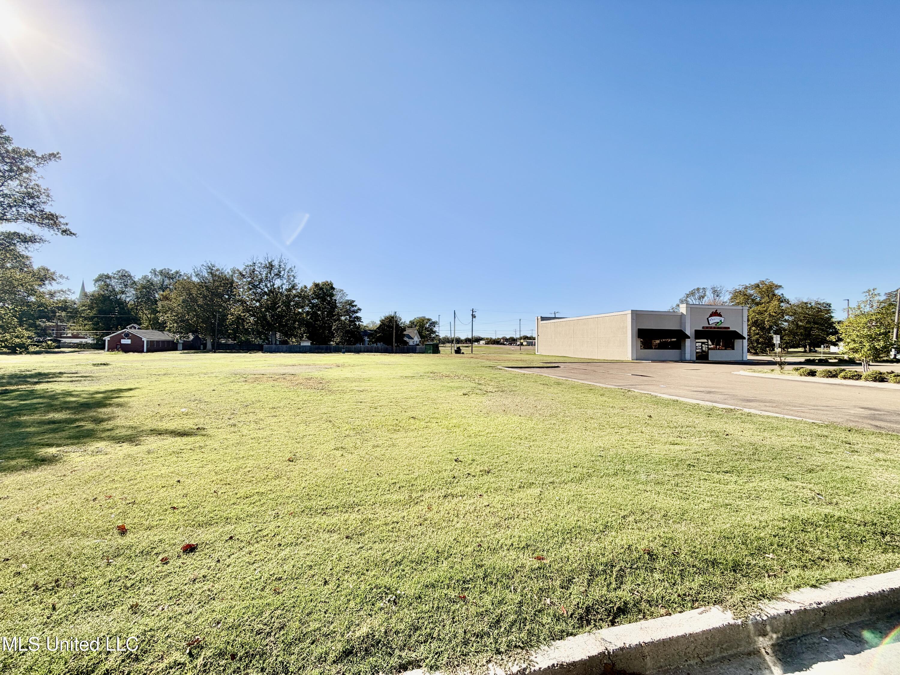 Hwy 8 Property Photo 3