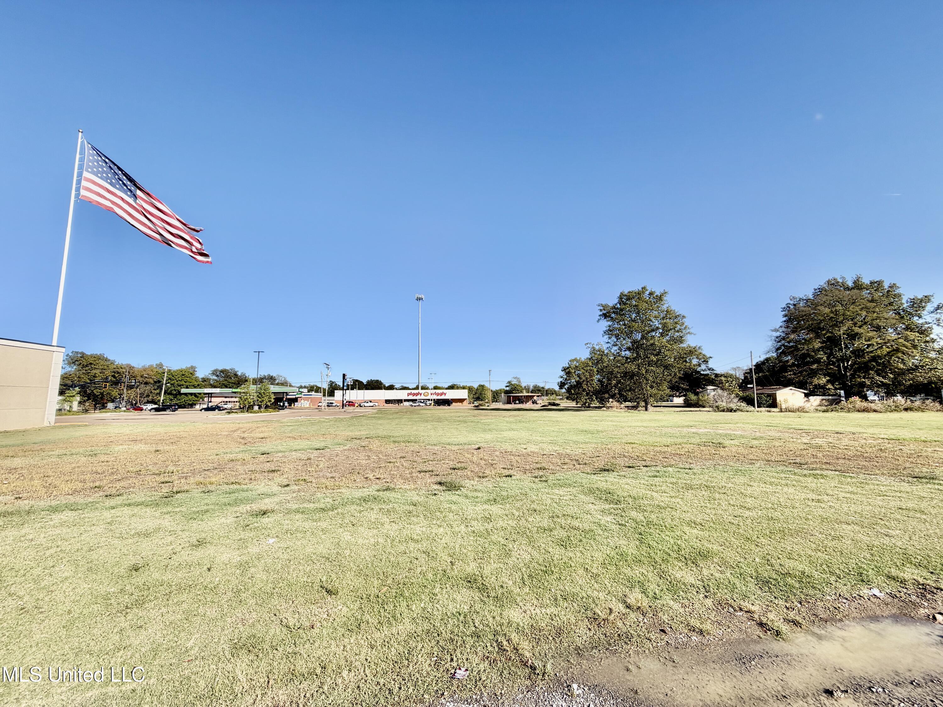 Hwy 8 Property Photo 6