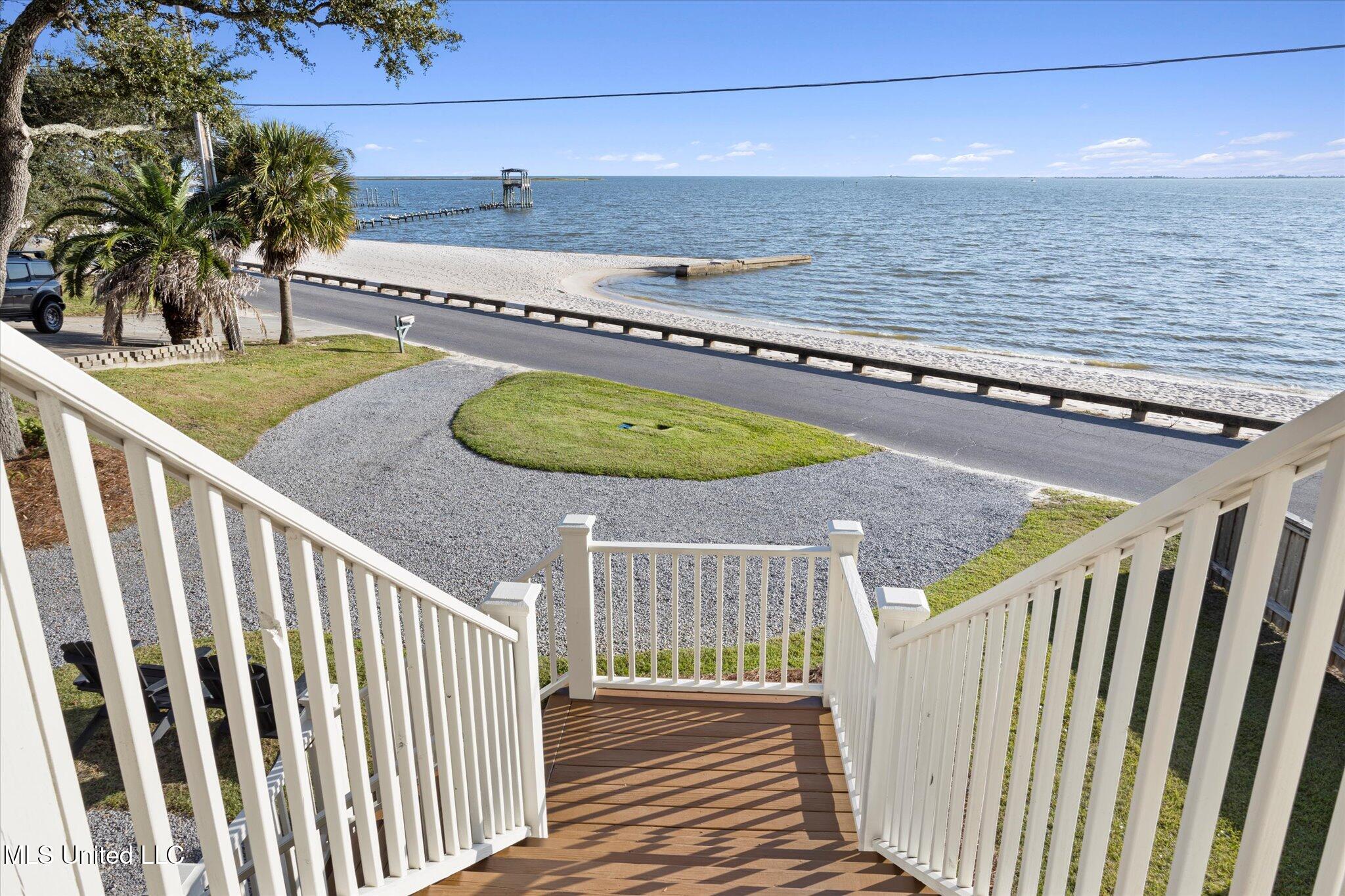 415 E Beach Drive Property Photo 5