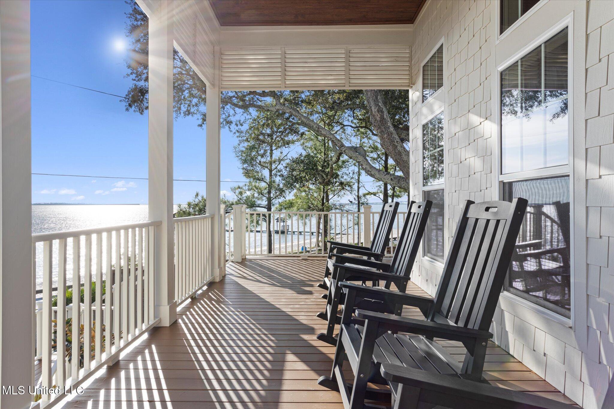 415 E Beach Drive Property Photo 6