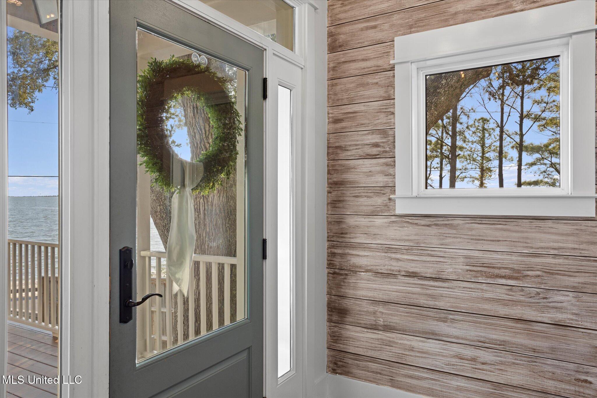 415 E Beach Drive Property Photo 10