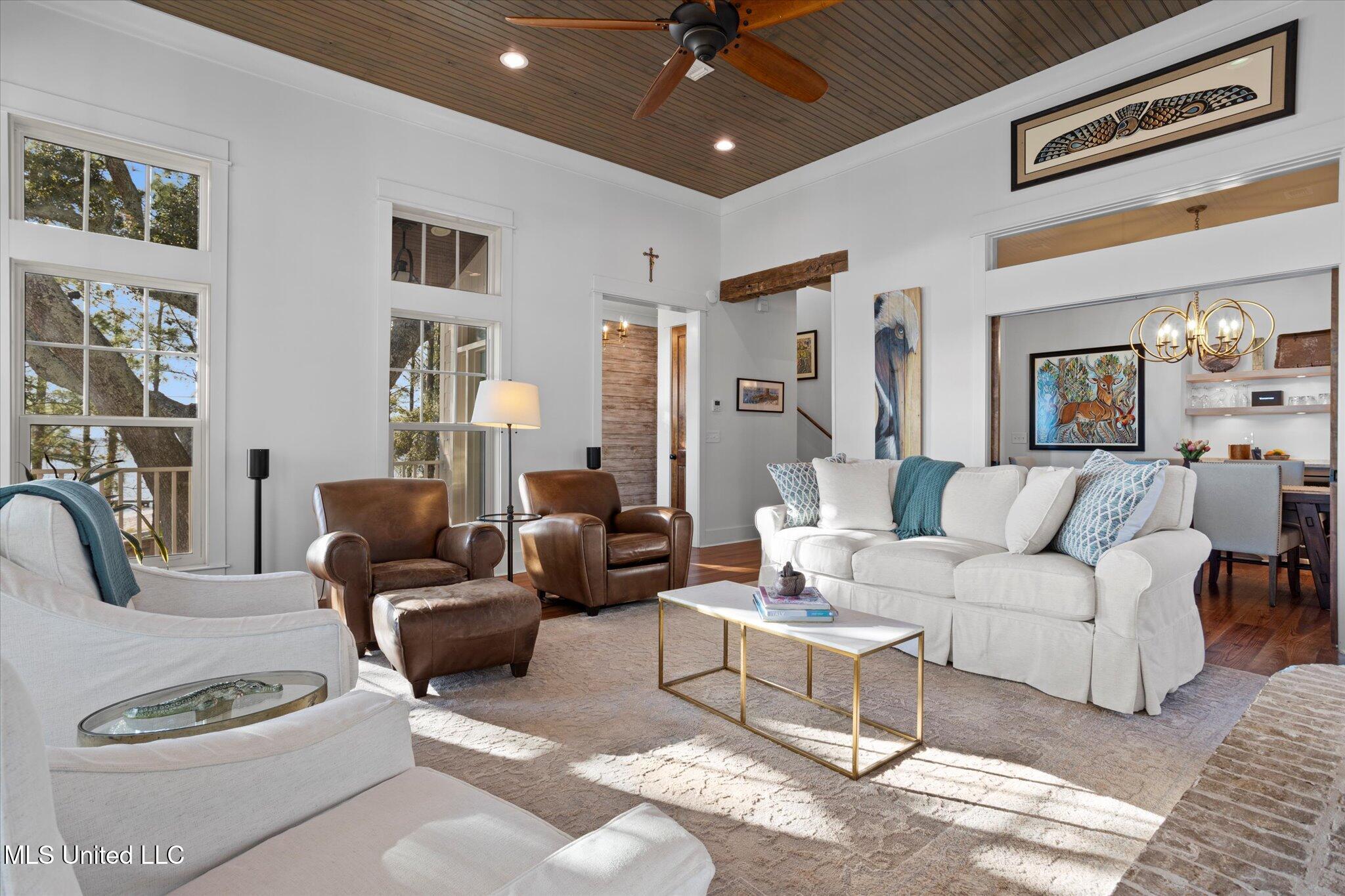 415 E Beach Drive Property Photo 16