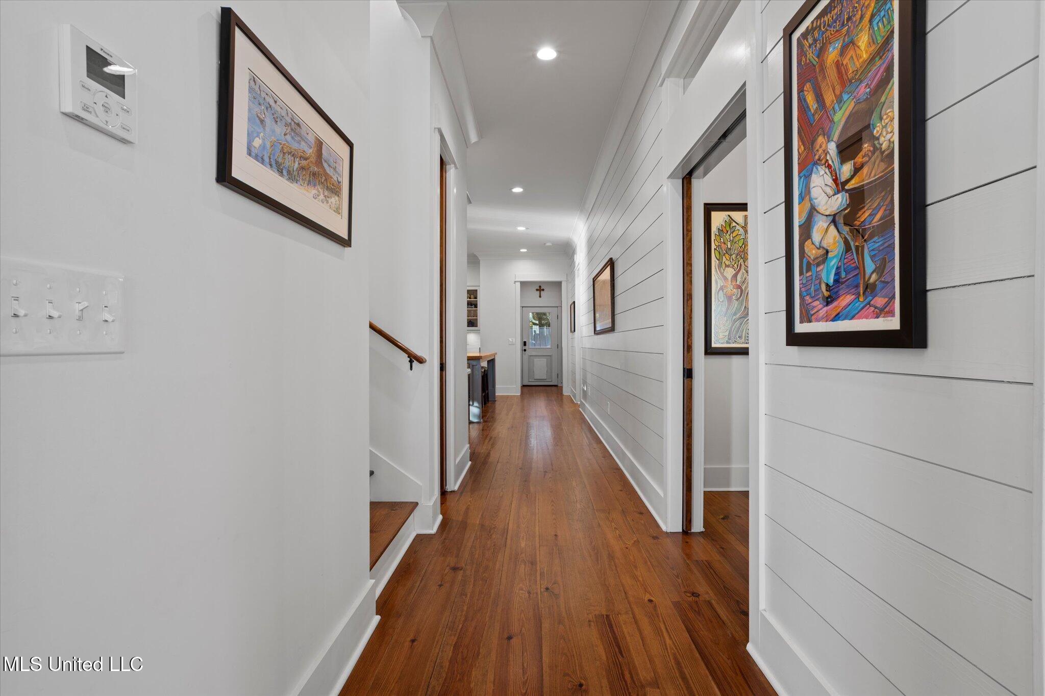 415 E Beach Drive Property Photo 20