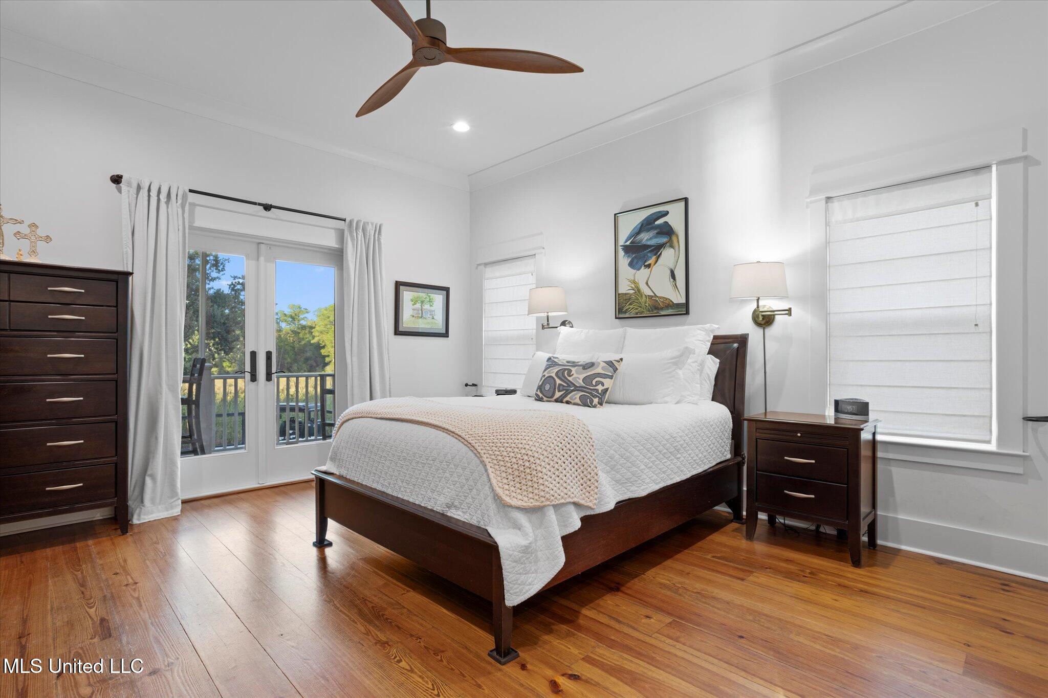 415 E Beach Drive Property Photo 36