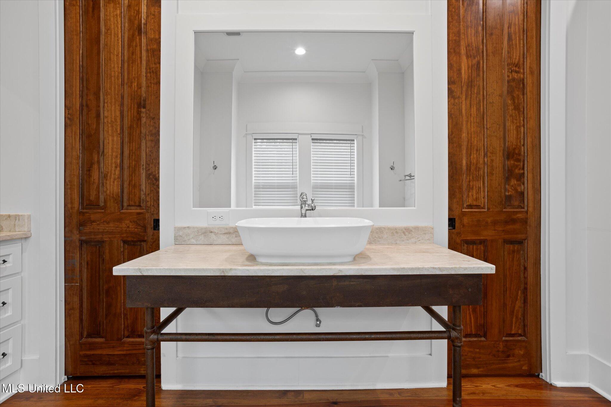 415 E Beach Drive Property Photo 41