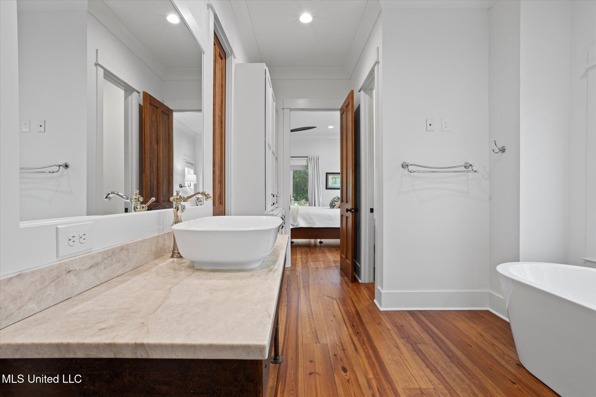 415 E Beach Drive Property Photo 42