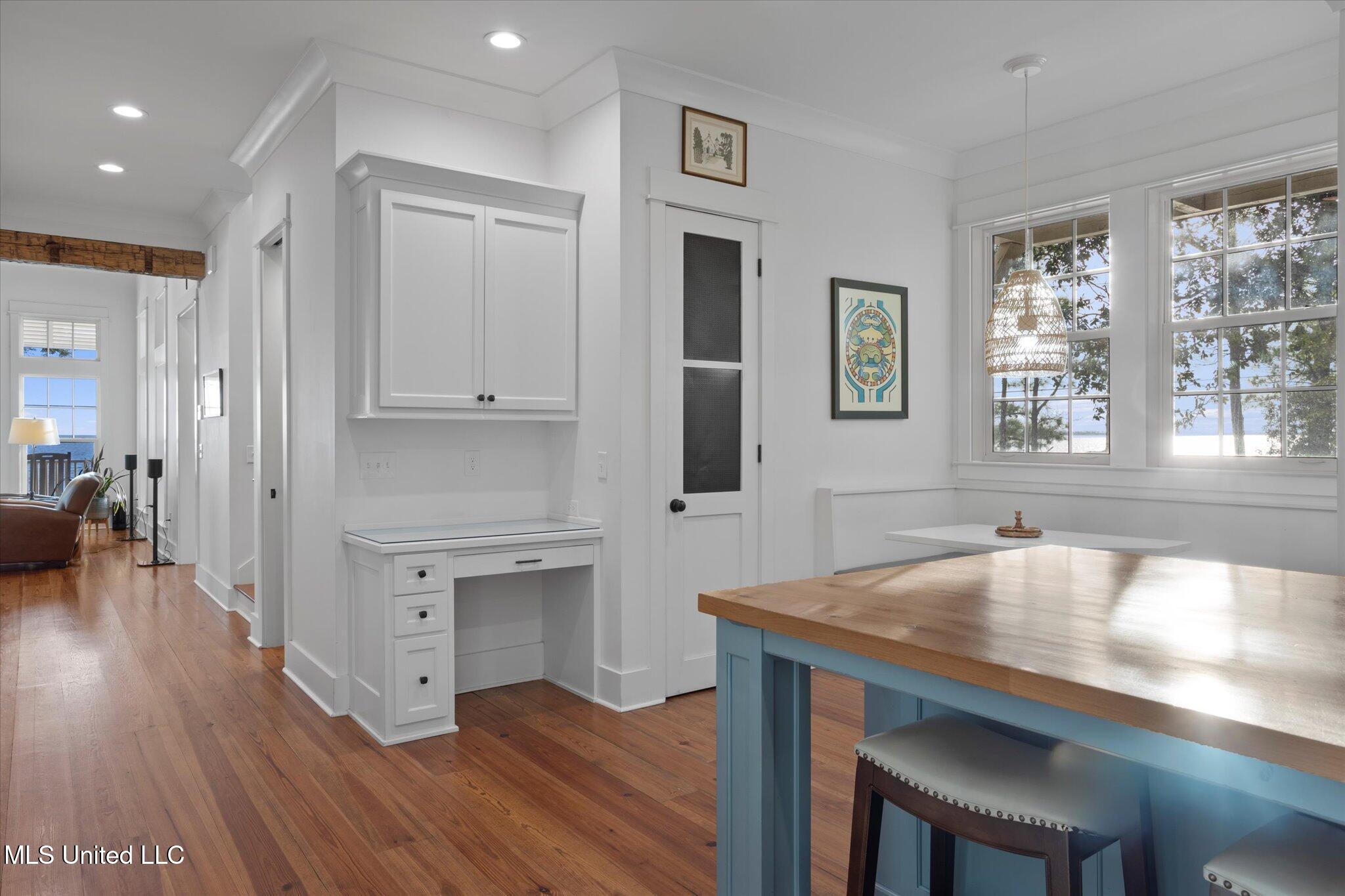 415 E Beach Drive Property Photo 44