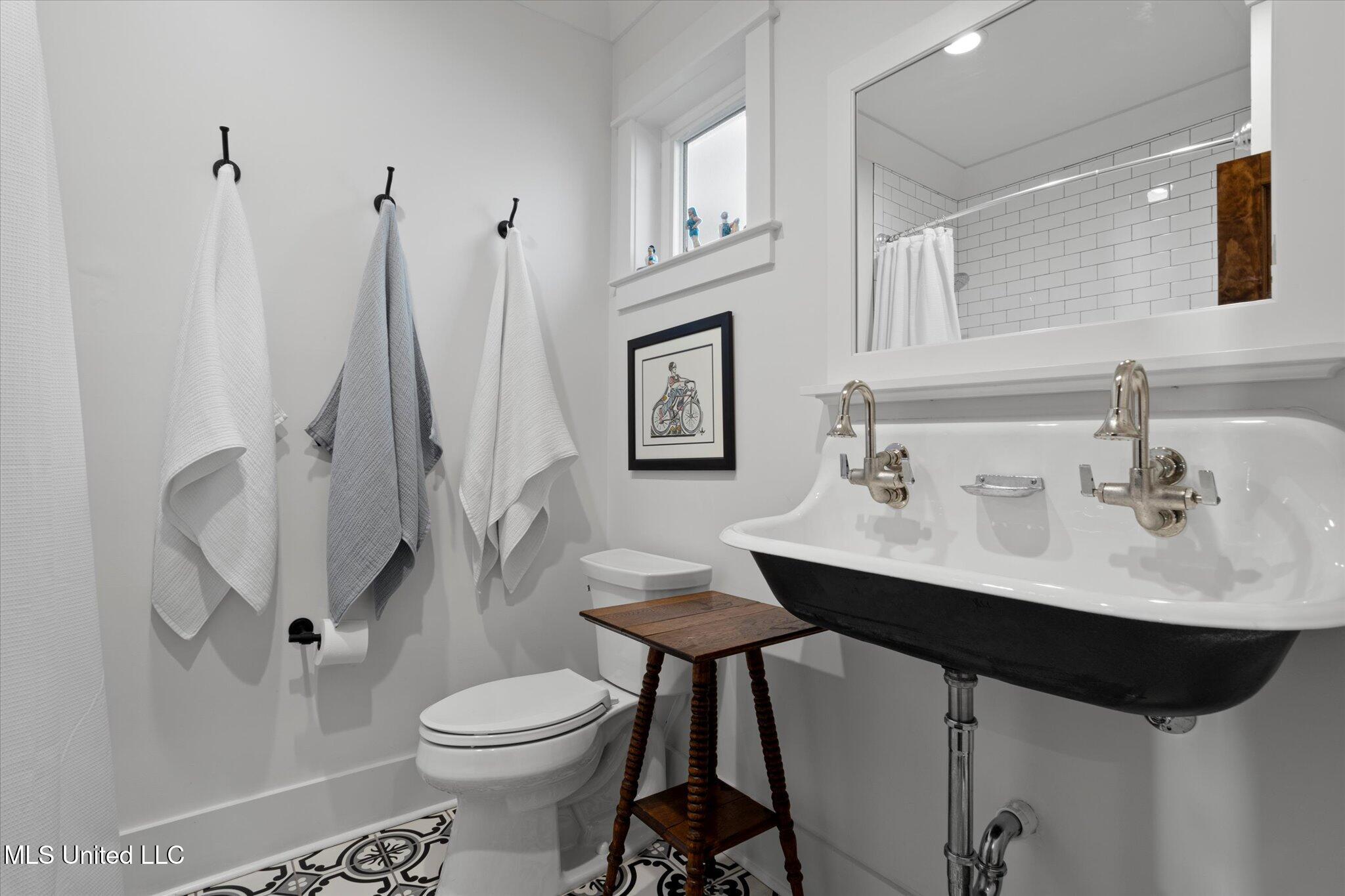 415 E Beach Drive Property Photo 61