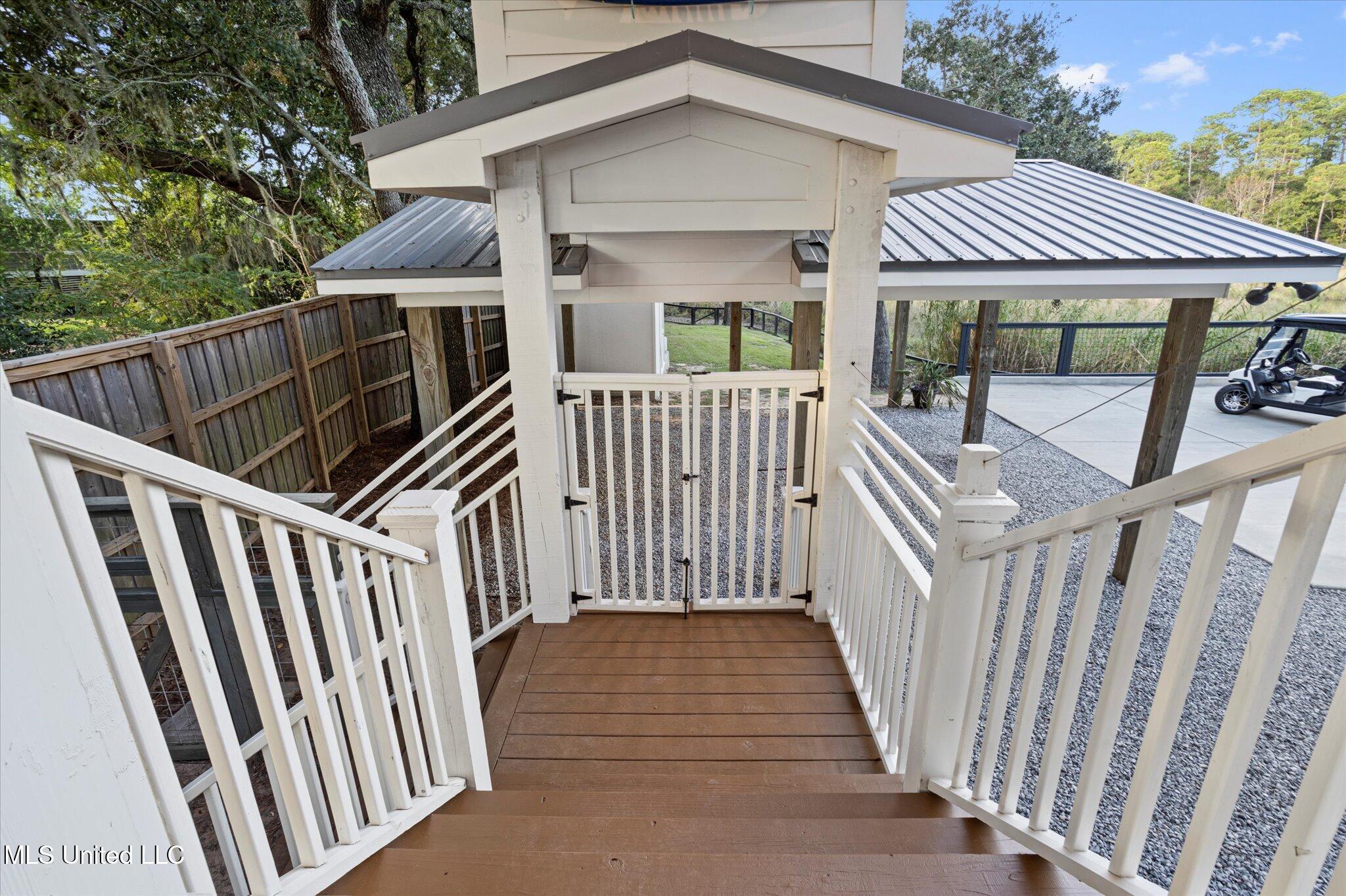 415 E Beach Drive Property Photo 74