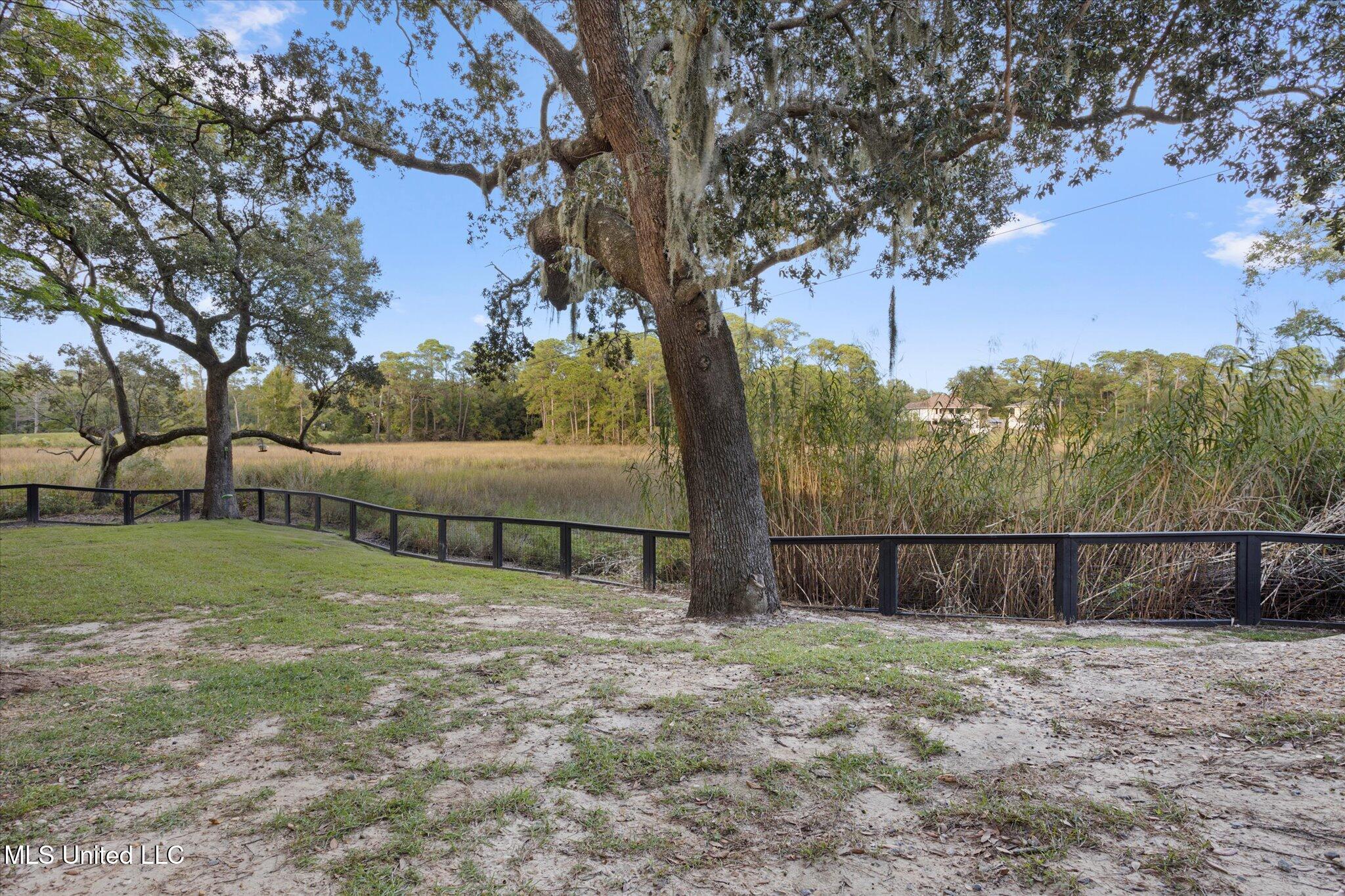 415 E Beach Drive Property Photo 75